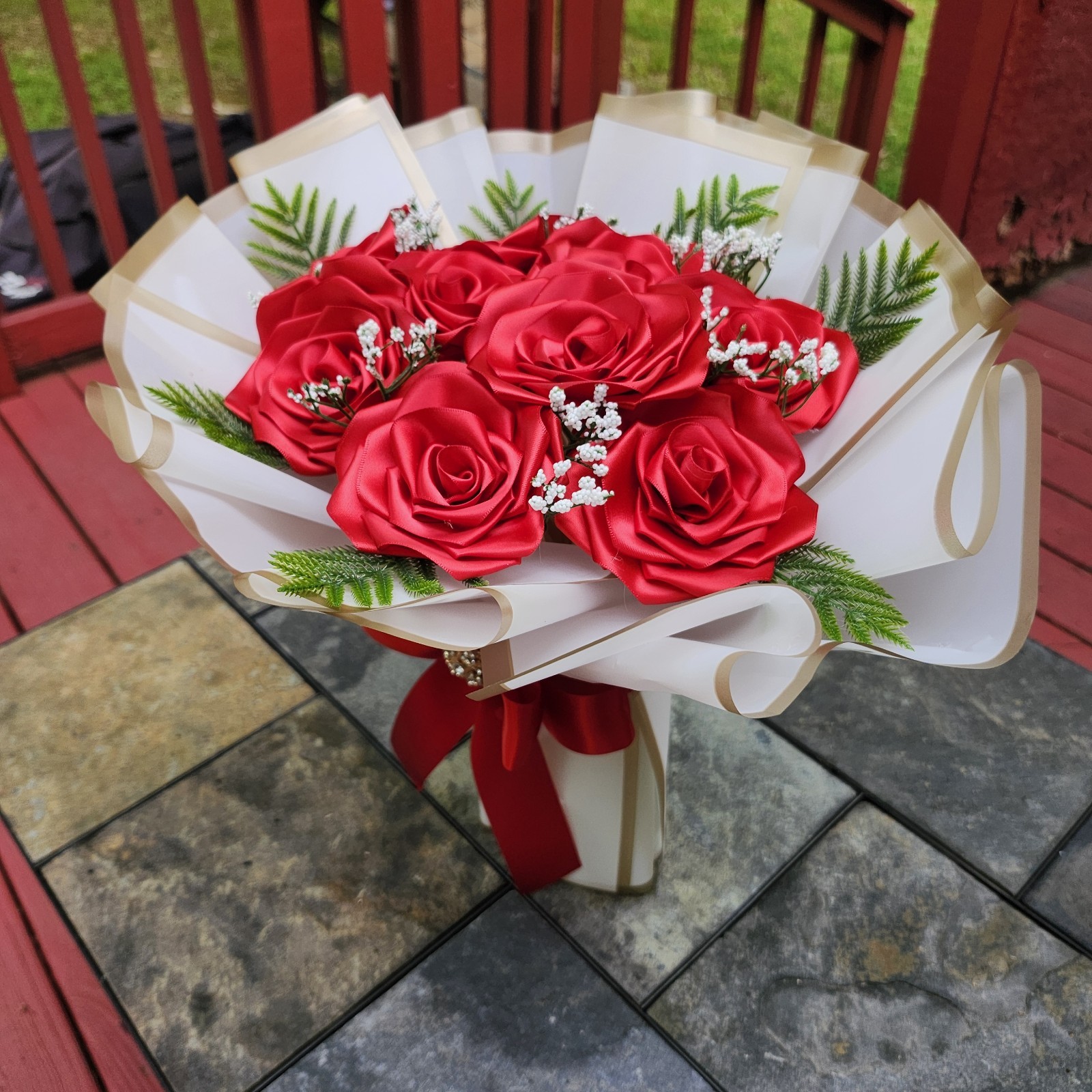 Rosas Eternas, bouquet 9 Pack Color Red Satin
