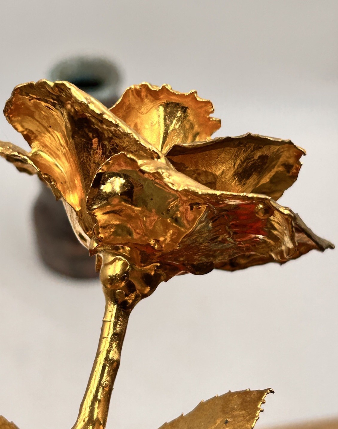 Living Gold 24K Gold Heavy Dipped Long Stem Rose
