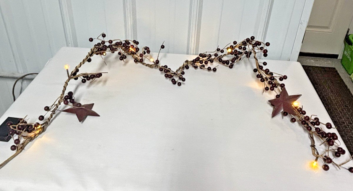 LED Lighted 5 Ft Burgundy Berry Garland with 2 Painted Stars