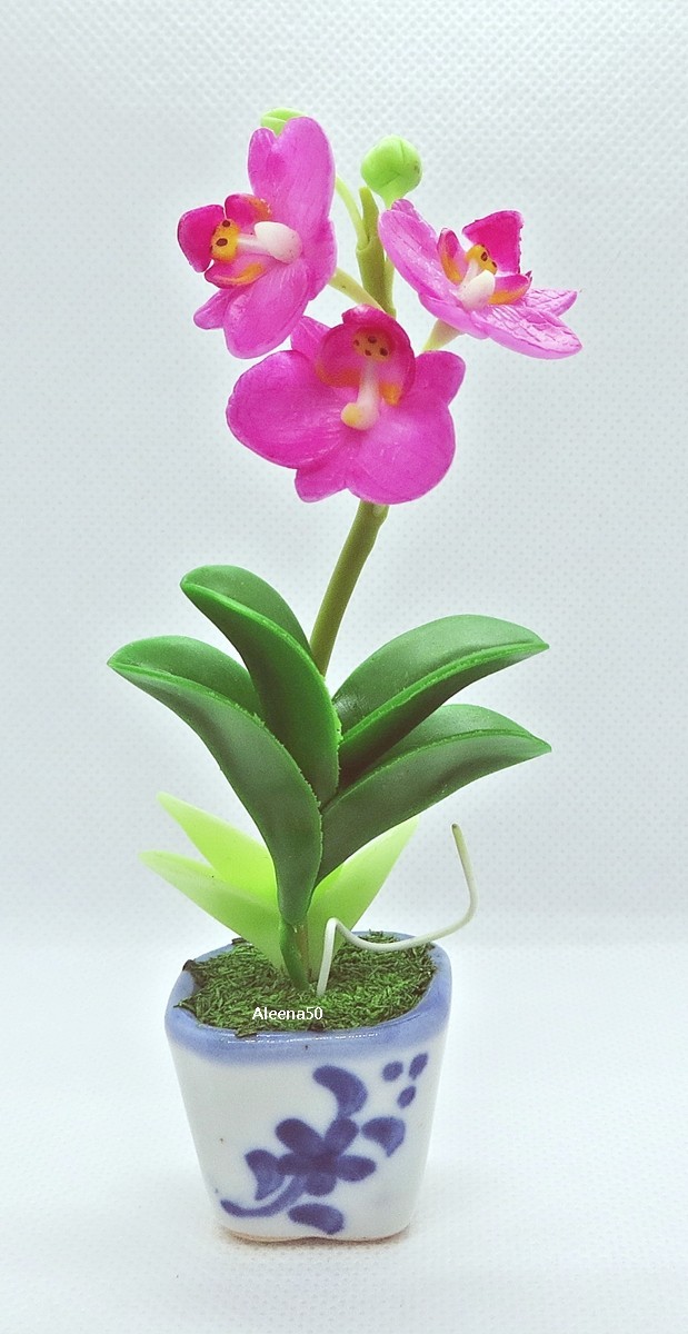 US Stock 4″H Handmade Air-Dry-Clay-Crafted Phalaenopsis Orchid Arranged in Pot