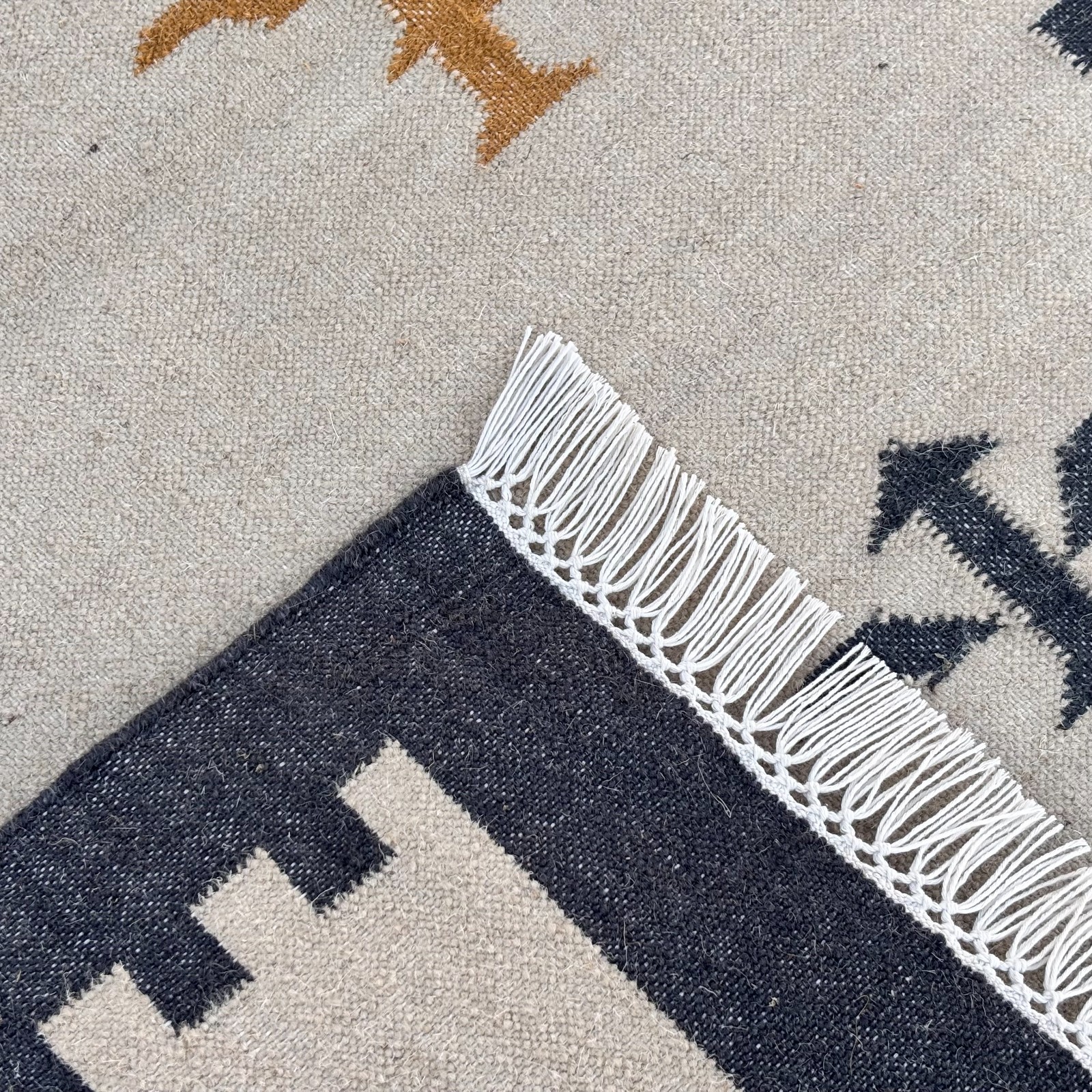 Boho Tribal Dhurrie Rug 2×3 ft Handwoven Wool Cotton Kilim mat