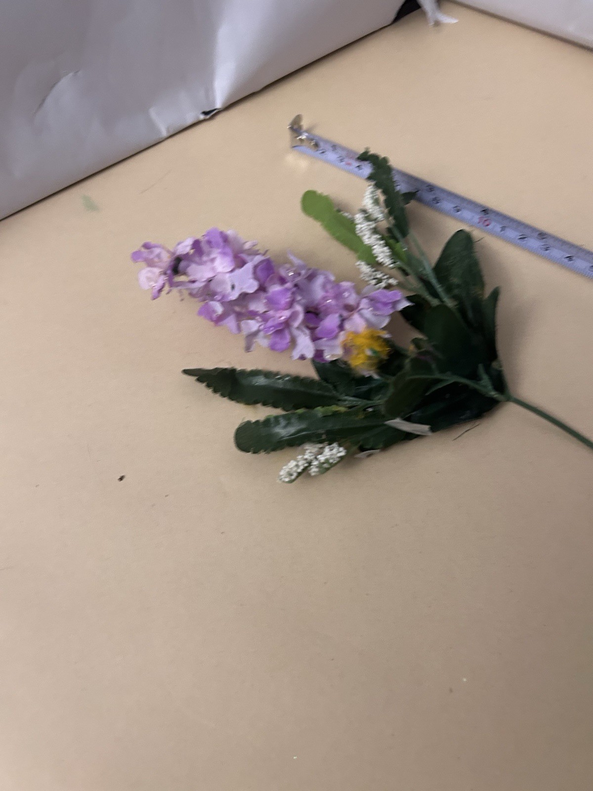 VTG purple plastic/cloth fake flowers