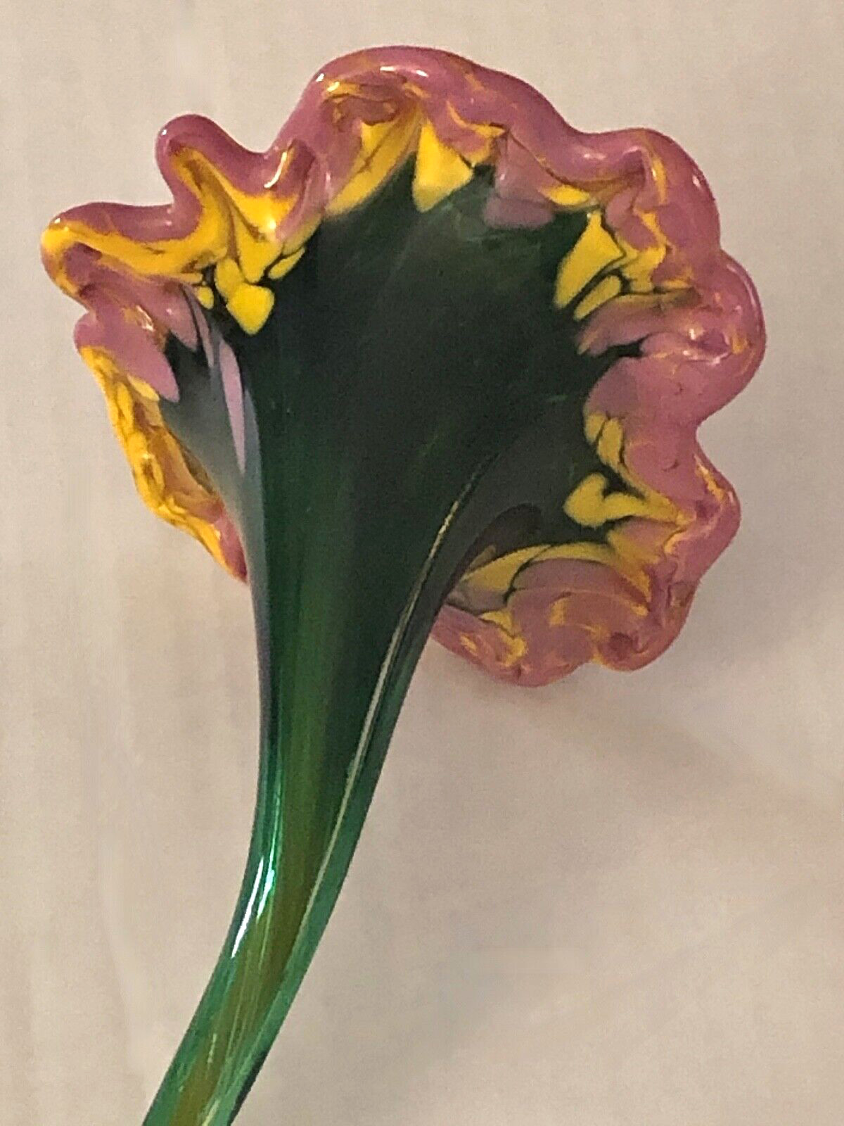 Murano Style Hand Blown 13 3/4″ Mauve/Pink Angel’s Trumpet Art Glass Flower
