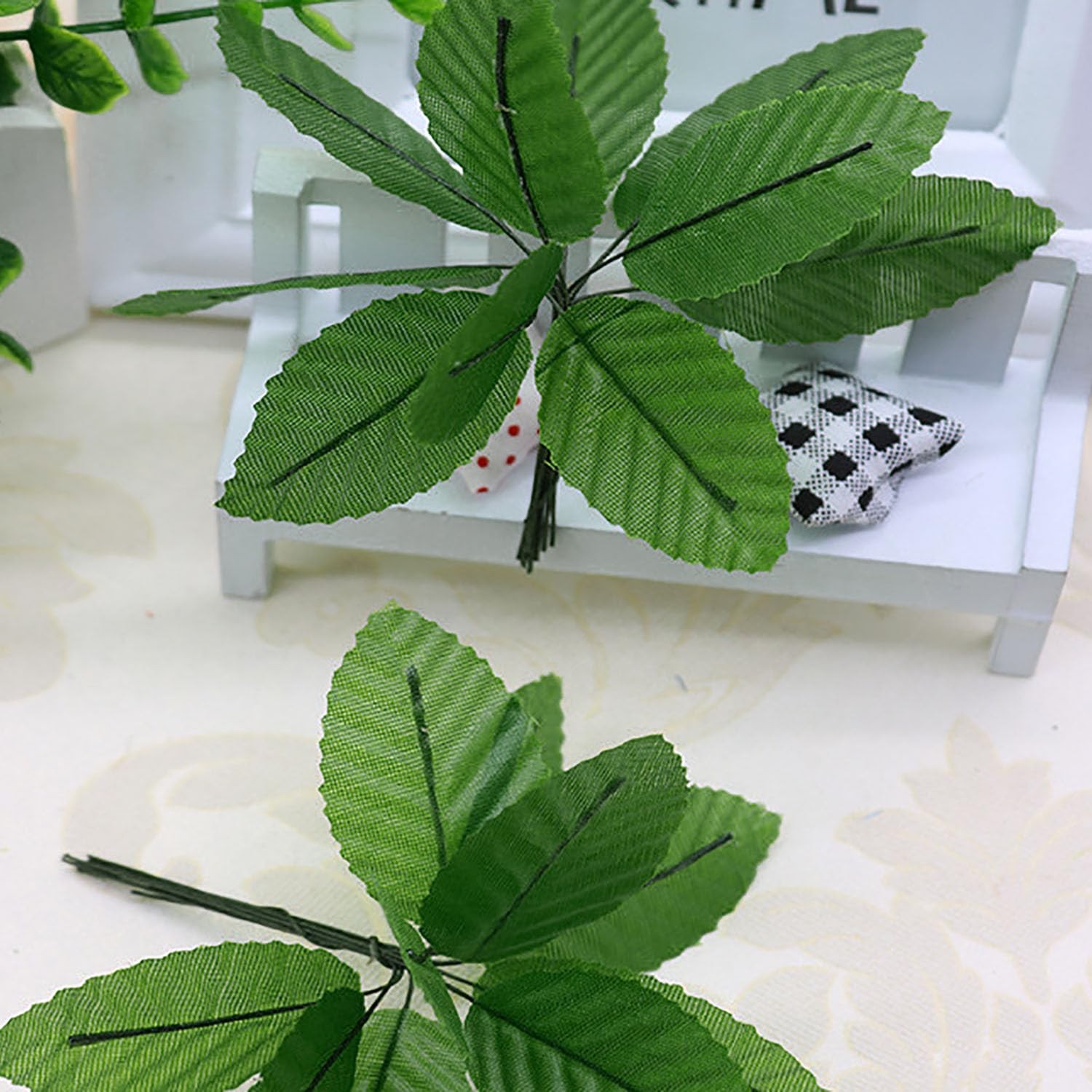 200 PCS Silk Artificial Leaves DIY Wedding Party Decorative Green Fake Foliage