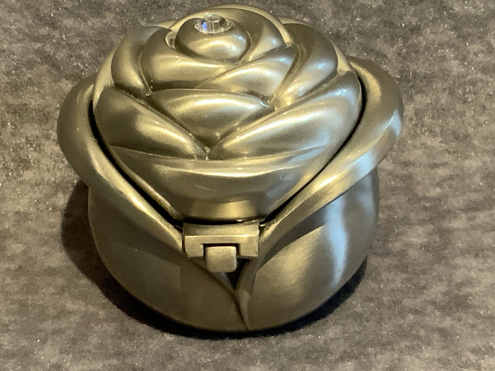 DYstyle Preserved Red Rose in Brushed Metal Gift Box