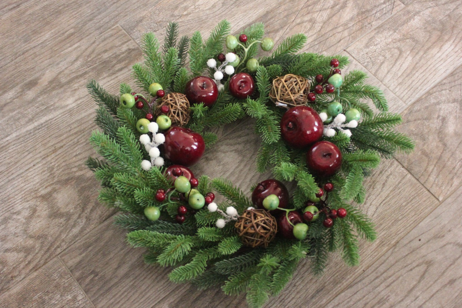 18″ Evergreen Pine Apple Rattan Ball Crabapple Berry Snowball Grapevine Wreath