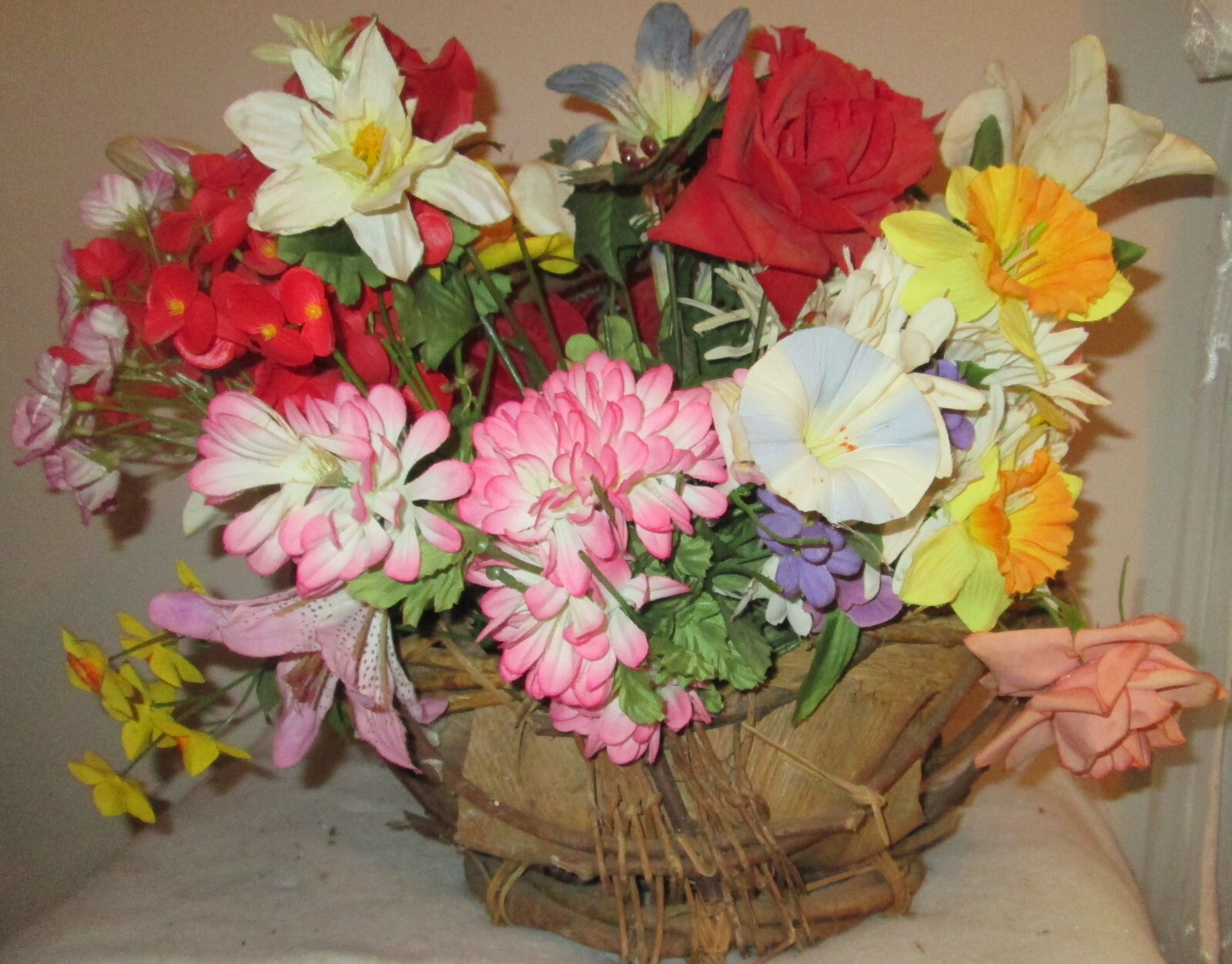 Artificial Colorful Flowers Planter Woven Basket w/Handle Indoor House Plant