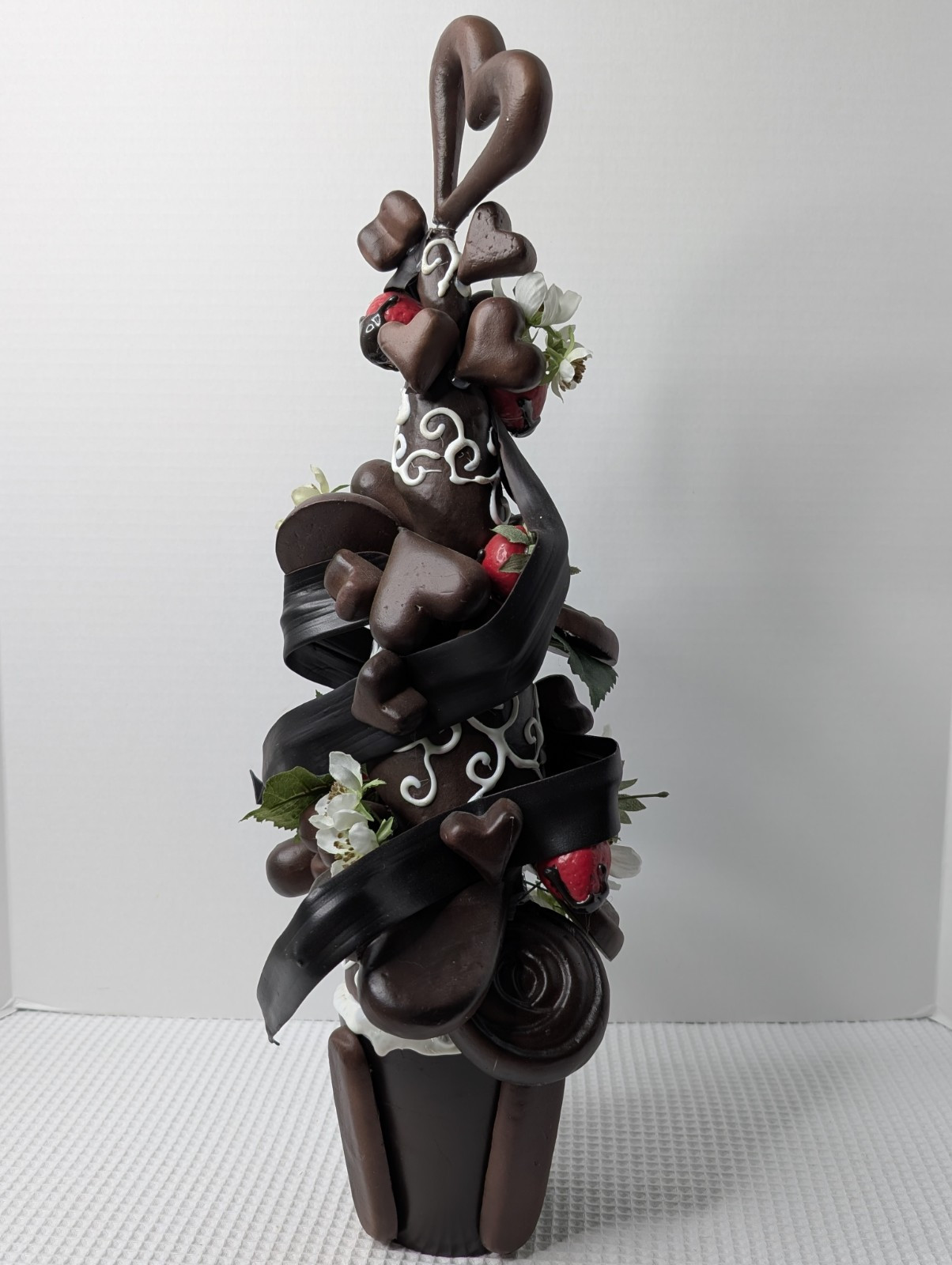 Vintage Chocolate Tree Plant Floral Christmas Holiday Faux Hearts Strawberries