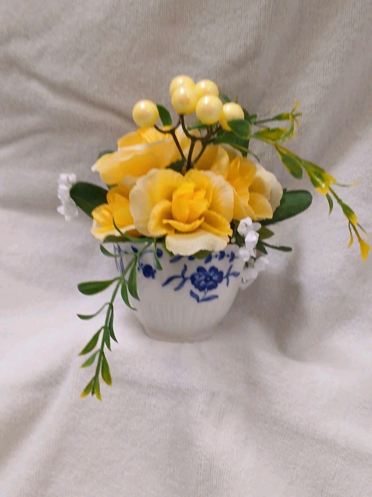 Cheerful Yellow Roses Floral Arrangement Tea Party Cup POP-IN Birthday Bridal