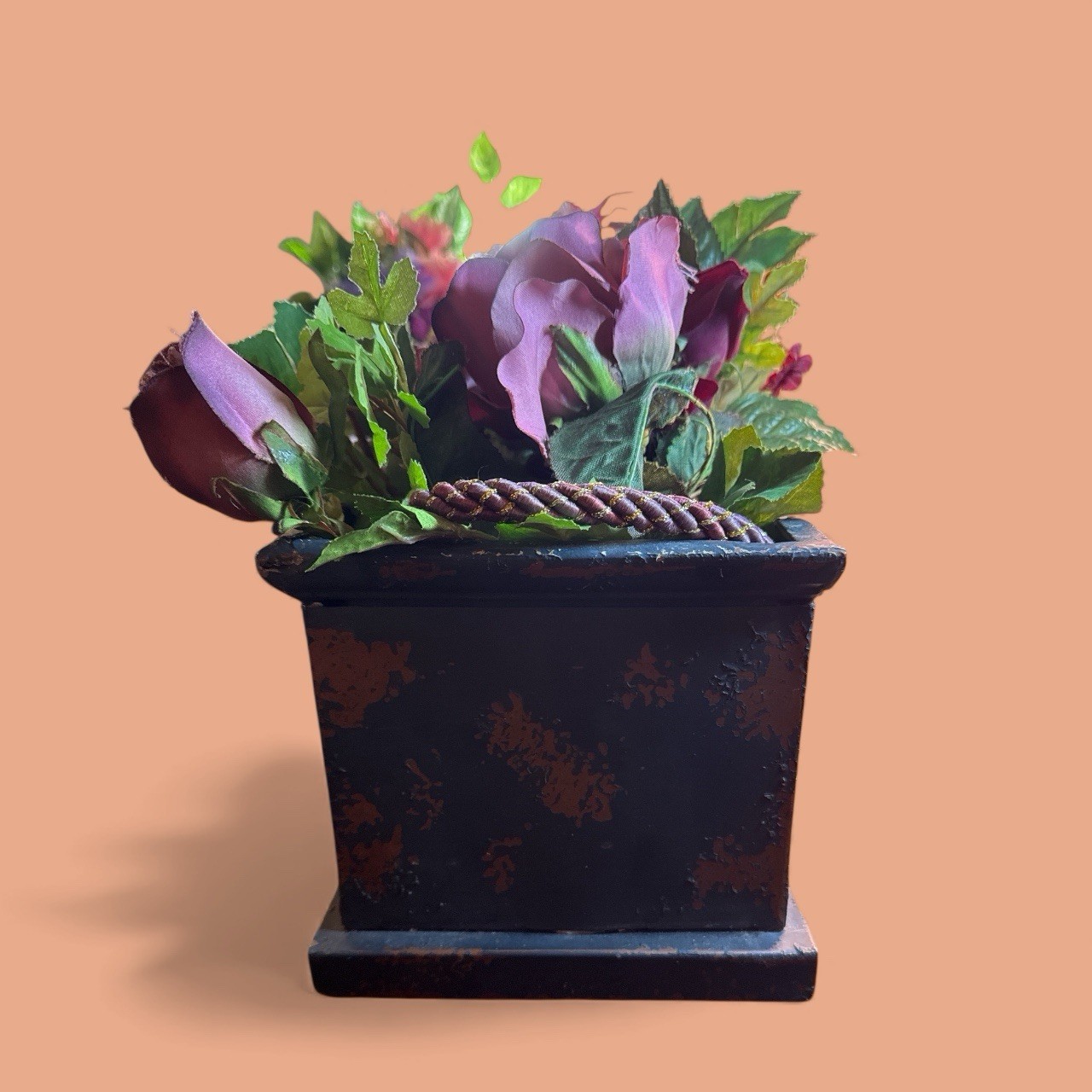 Artificial Floral Rose Floral Arrangement in 15.5″ x 6.5″ Decorative Metal Box