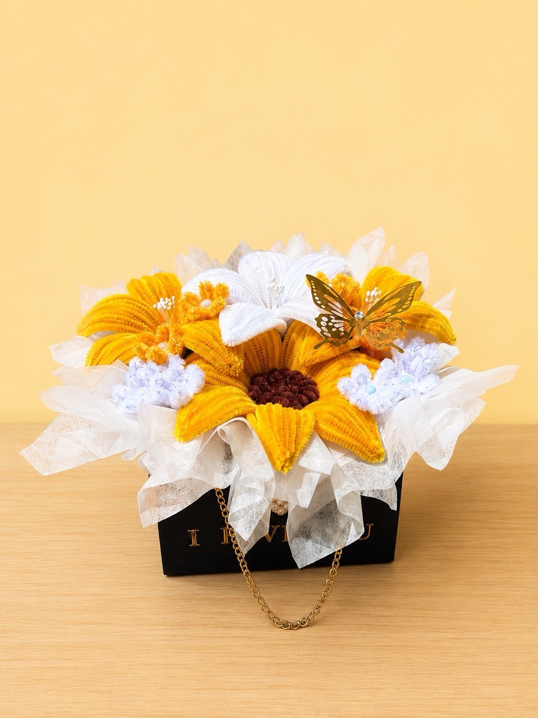 Handmade Sunflower Yarn Flower Arrangement In Gift Box Knitted Crochet Flowers