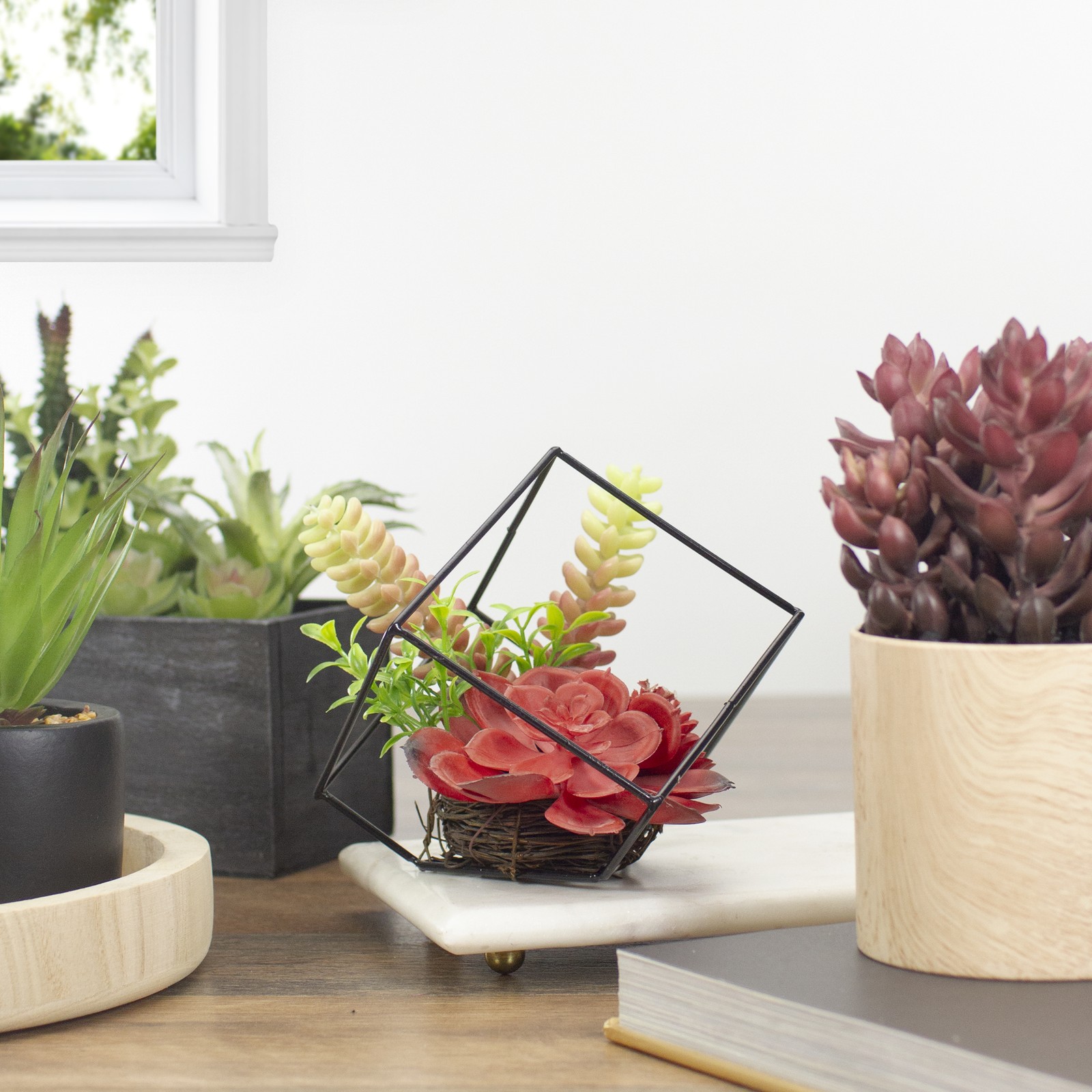 Northlight 5.5″ Artificial Succulent Arrangement in Black Metal Wire Frame