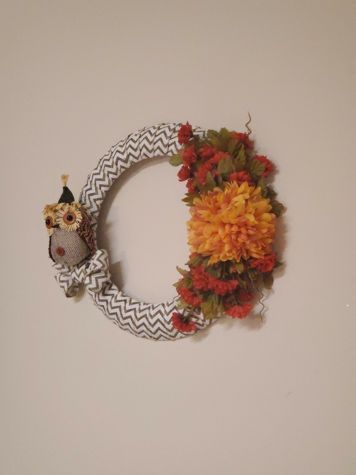WREATH with OWL red orange mums FLOWERS burlap FALL autumn Decor Front Door 15