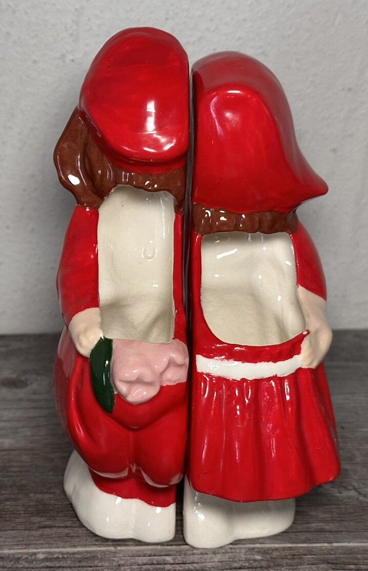 2 Piece Kissing Dutch Boy & Girl Standing Planters / Vases 7″