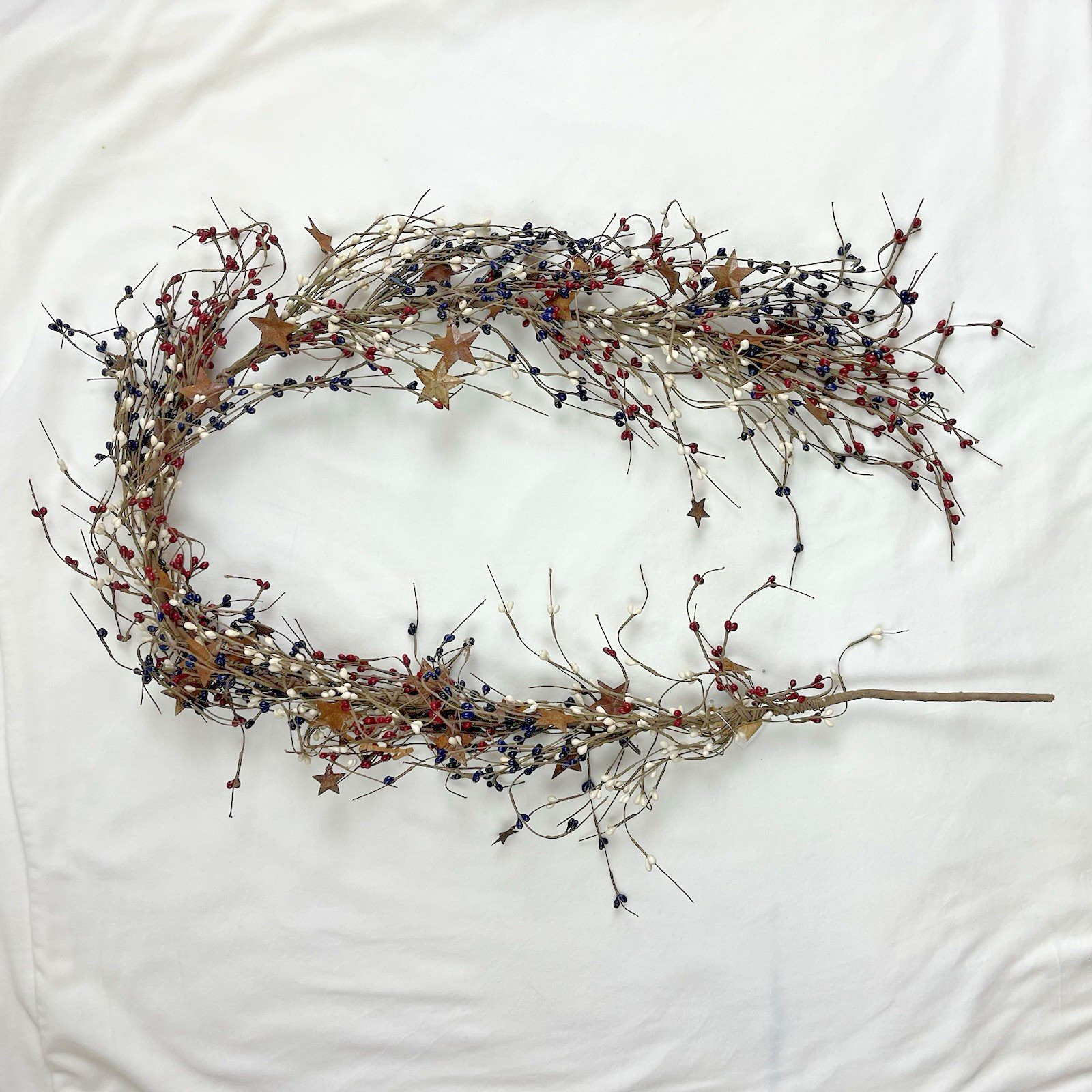 Primitive-Pip Berry Garland-58″- FULL Red/White/Blue w/ Rusty Stars-Americana