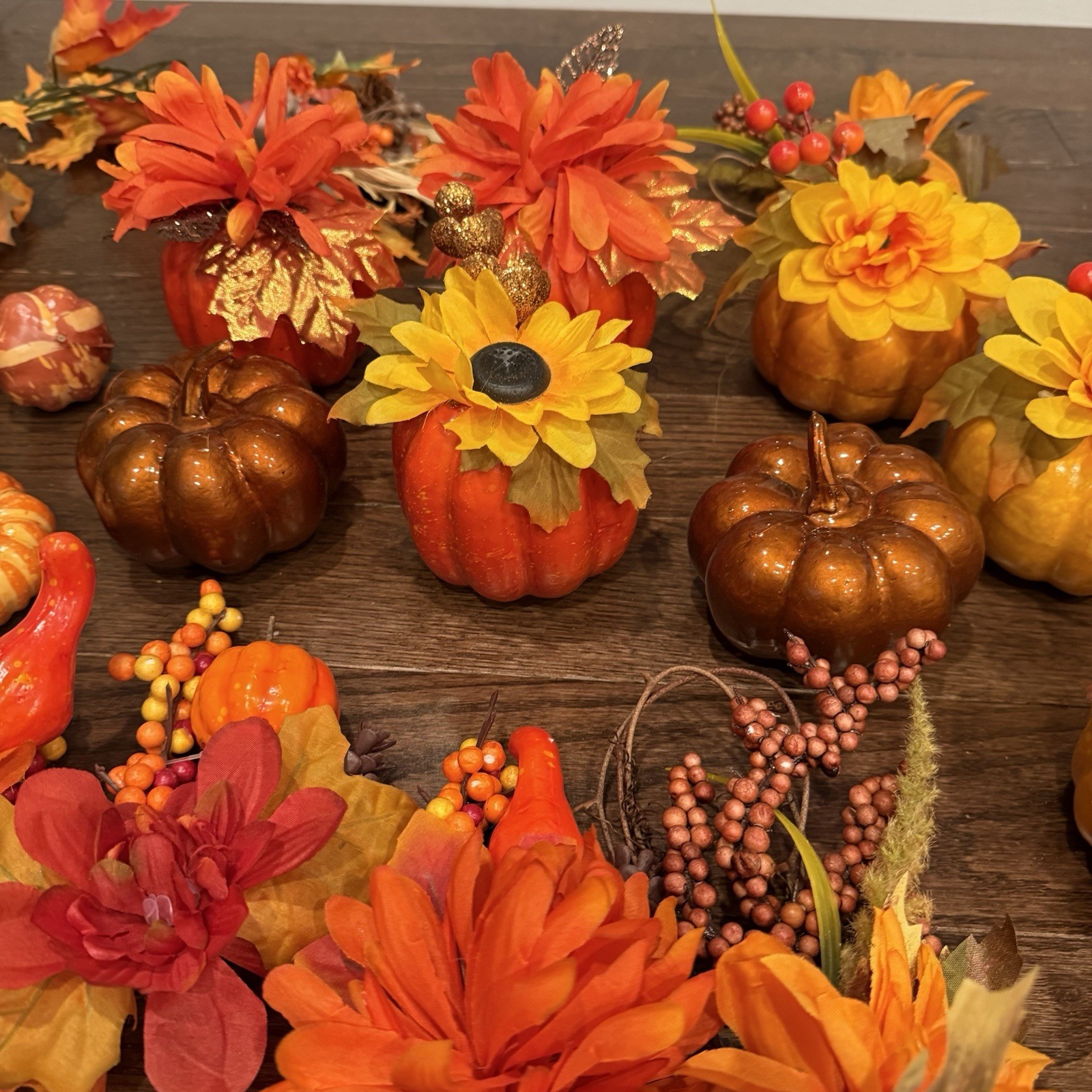 30 +Pcs Artificial Fall Decorations-Floral Picks, Pumpkins, Acorns & Garland