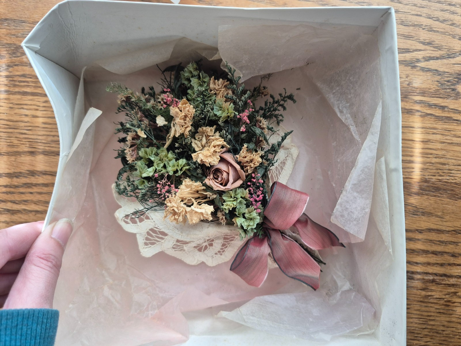 New in Box Vintage Deadstock Small Dried Preserved Flower Bouquet Wall Decor Rom