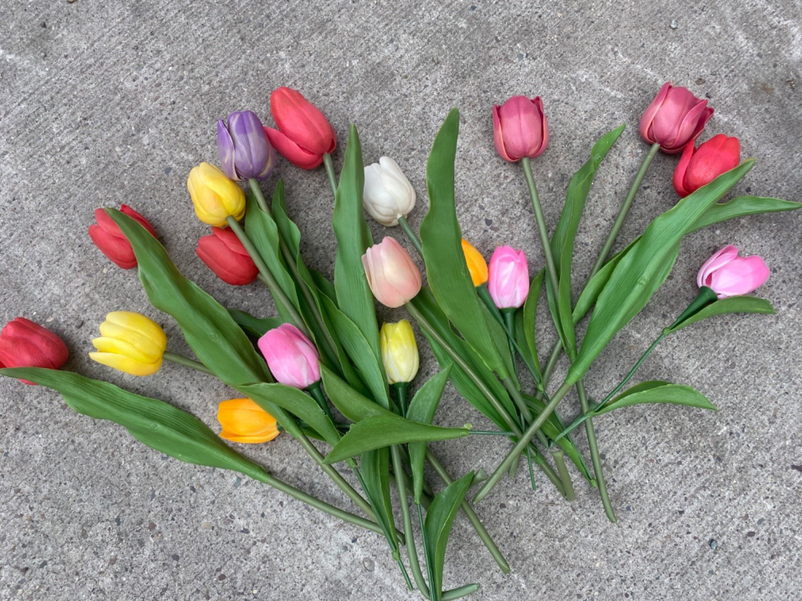 Vintage Artificial Tulip Plastic Flowers With Vase Country Style