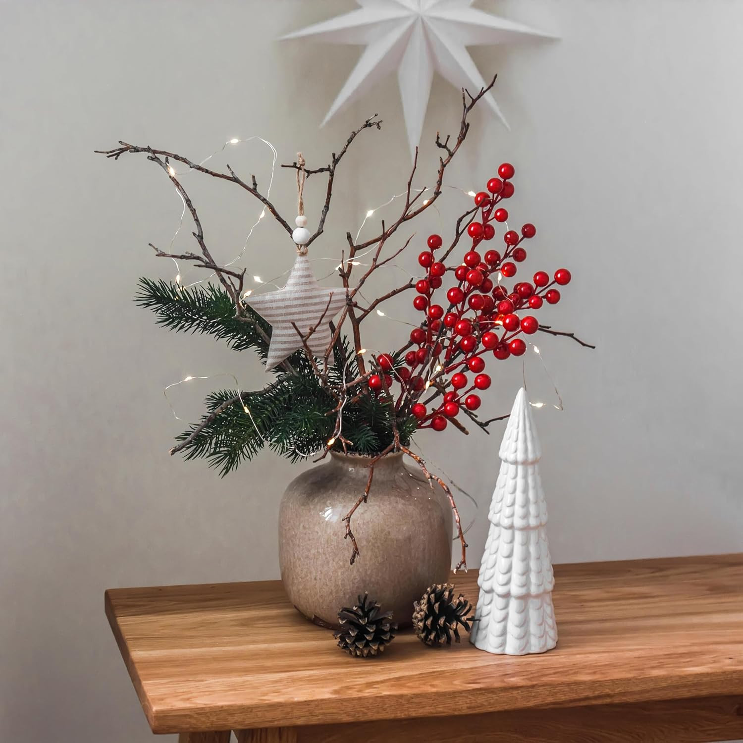 35pcs Christmas Tree Decorations, 9″ Artificial Red Berry Stems – Red Berries