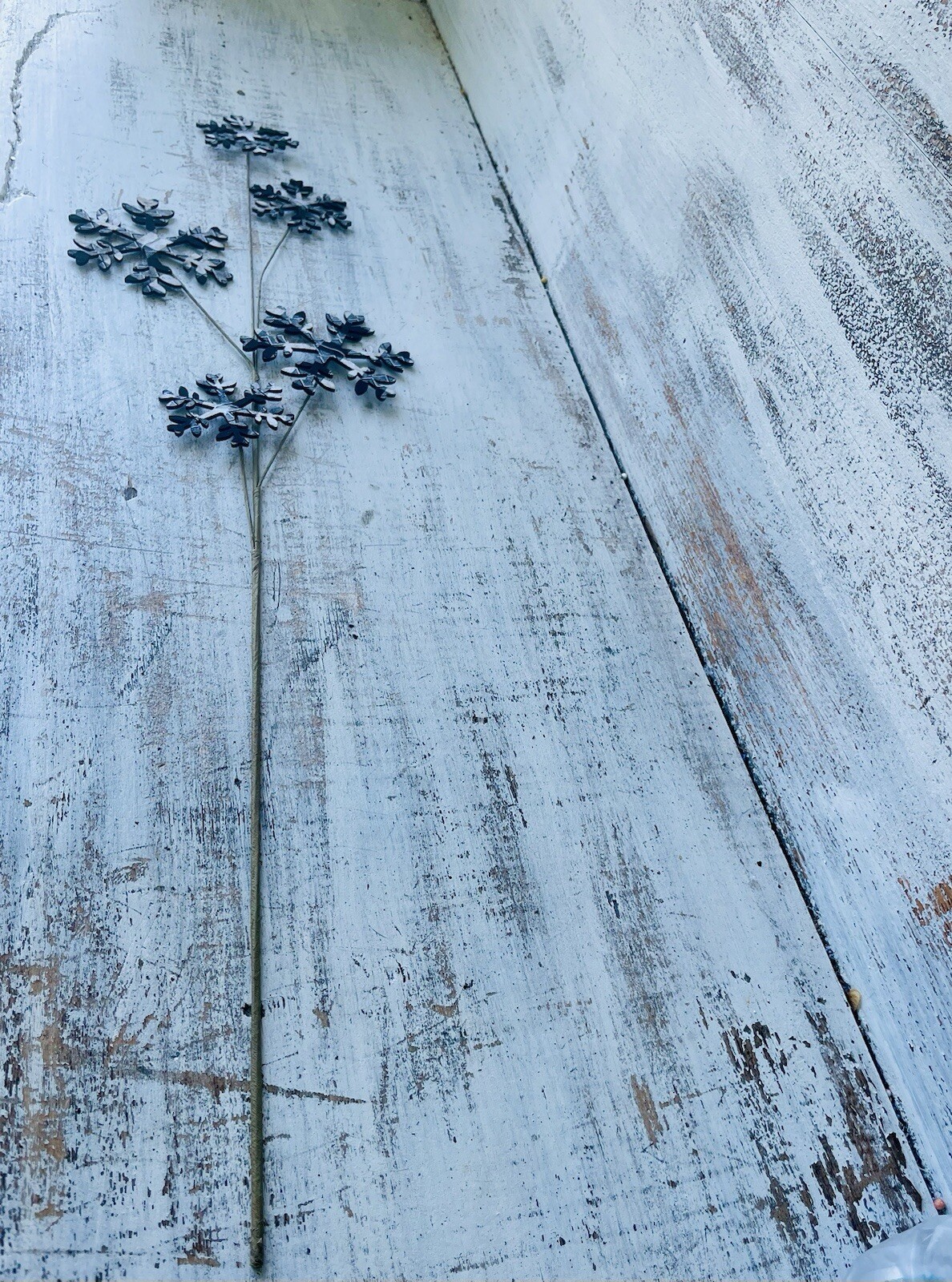 Black & White Plaid Snowflake Spray 27”