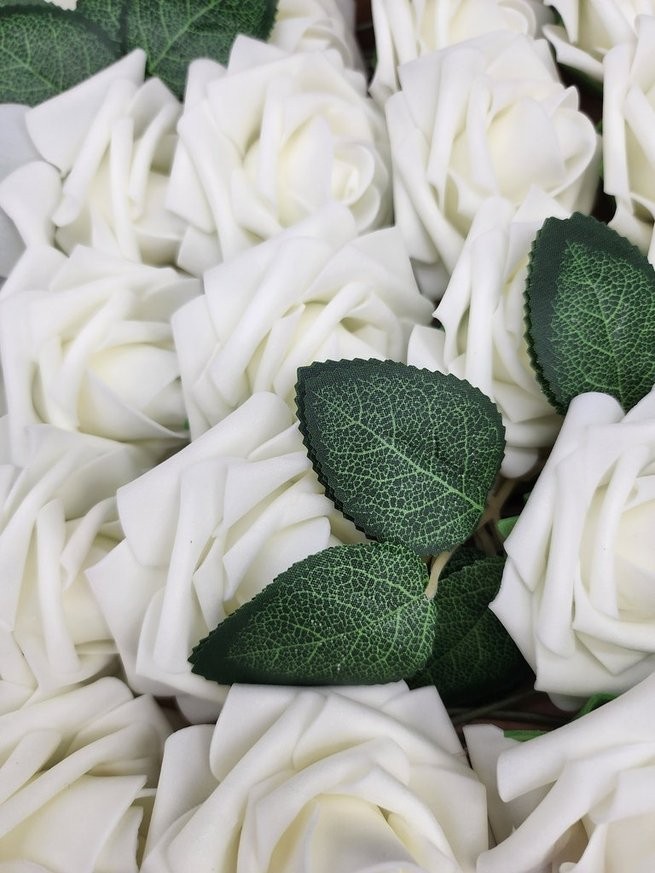 Floroom Artificial Foam Flowers 25 pcs. Ivory Roses w/Stems & Leaves – New