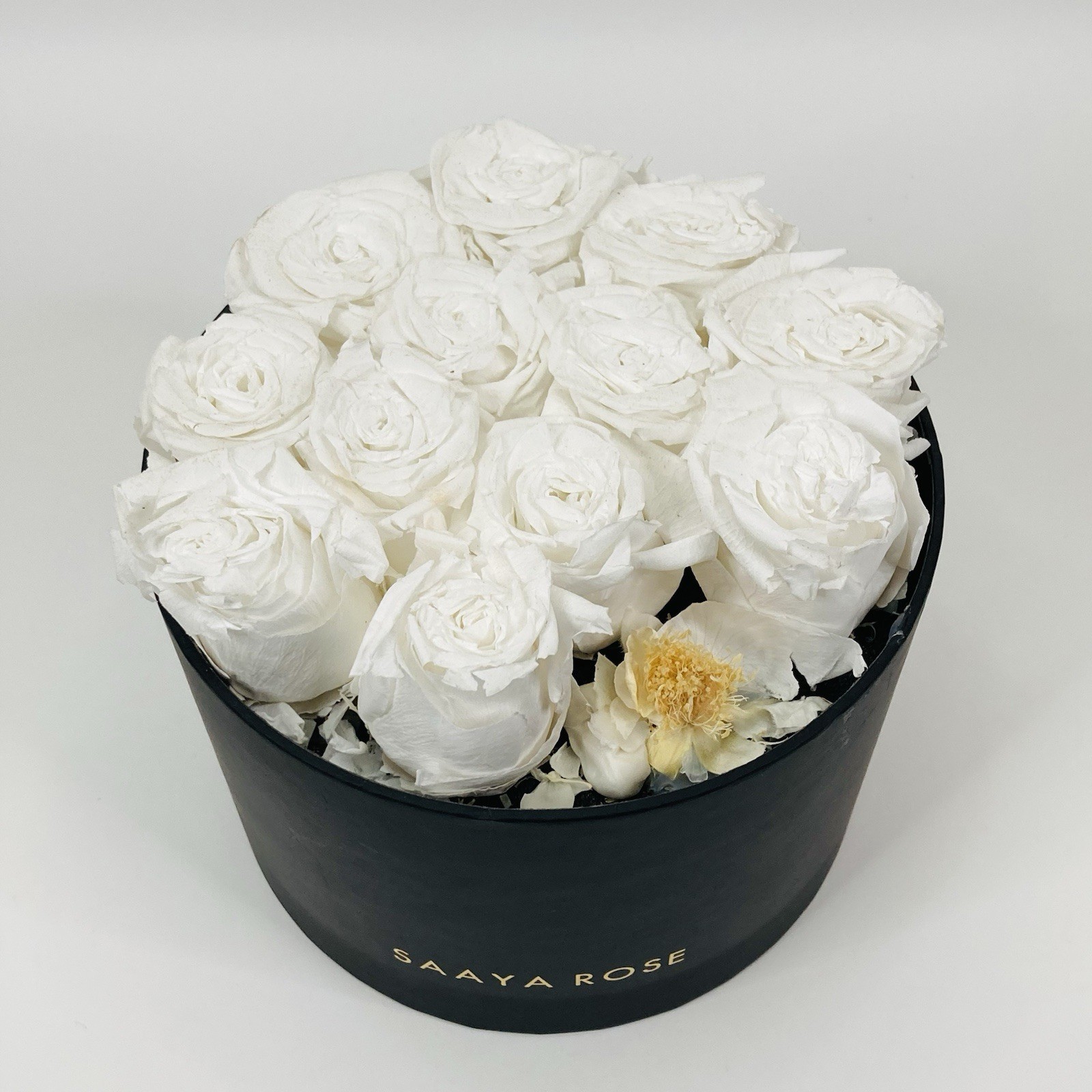 SAAYA ROSE Large Round Rose Box White Dozen Eternity Roses Black Box 12 Pieces