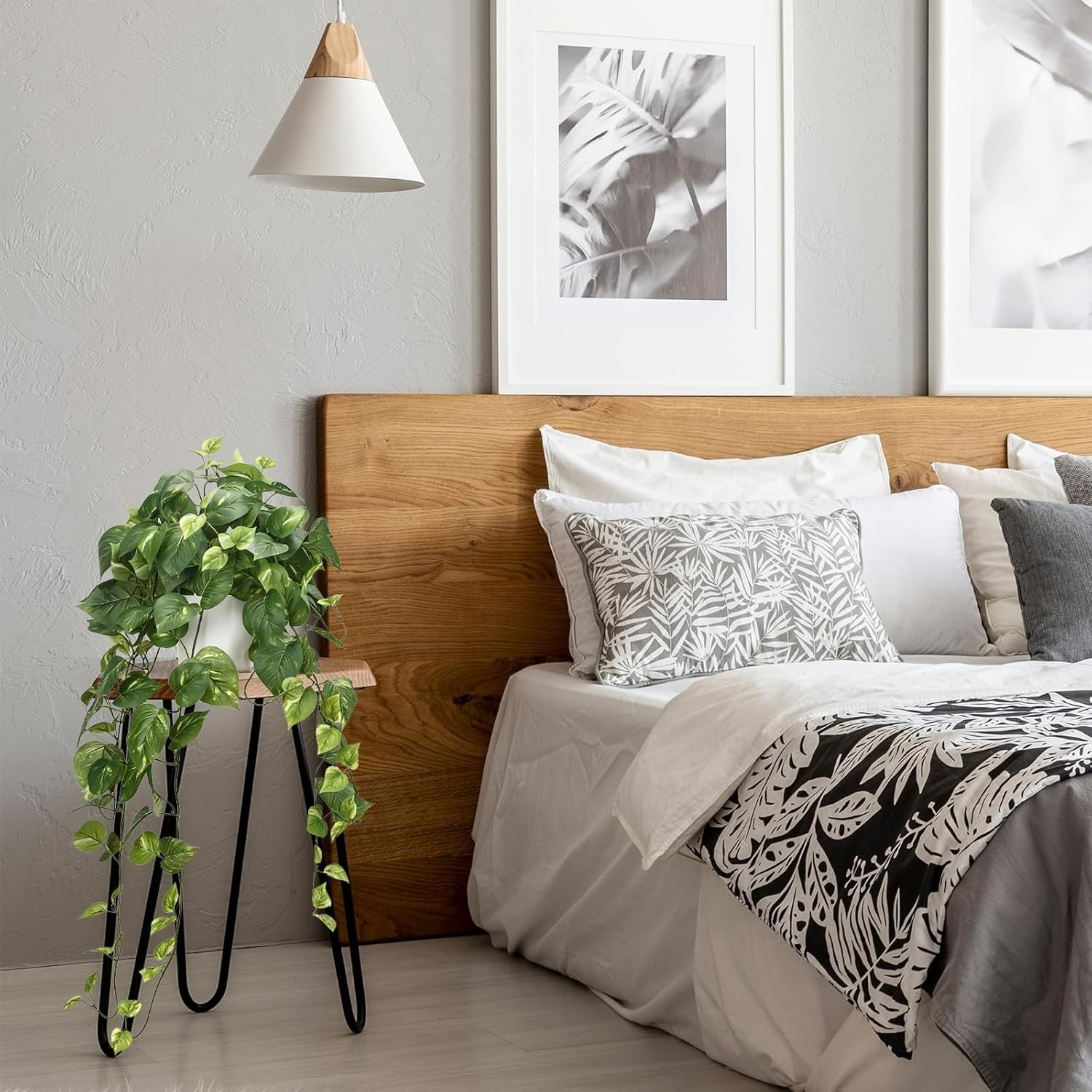 Artificial Pothos Plant in Chic Pot – Enhance Your Home’s Aesthetic Gracefully