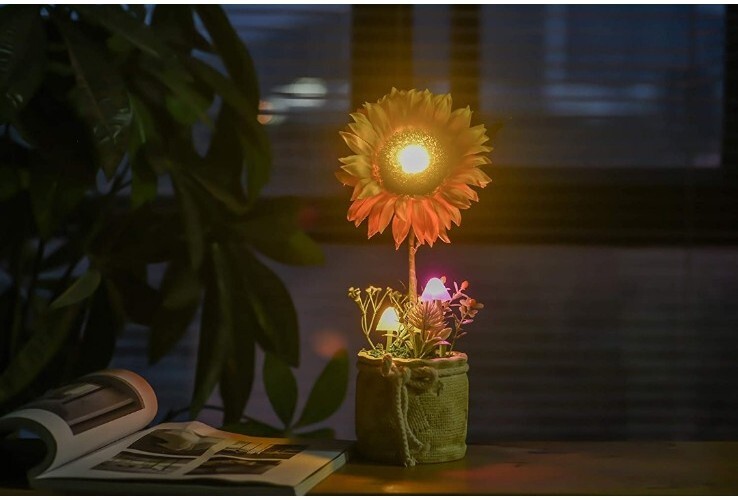 Artificial Realistic Sunflower 3 Leds Pot Lighted Flowers with 2 Mini Mushrooms