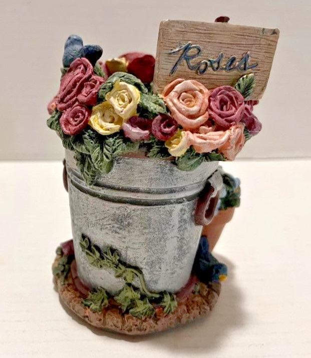 Roses Flower Pot with Bird & Floral Details Multicolor