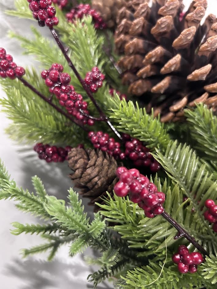 ARTIFICIAL RED BERRY STEMS PINE BRANCHES FOR CHRISTMAS – GREEN