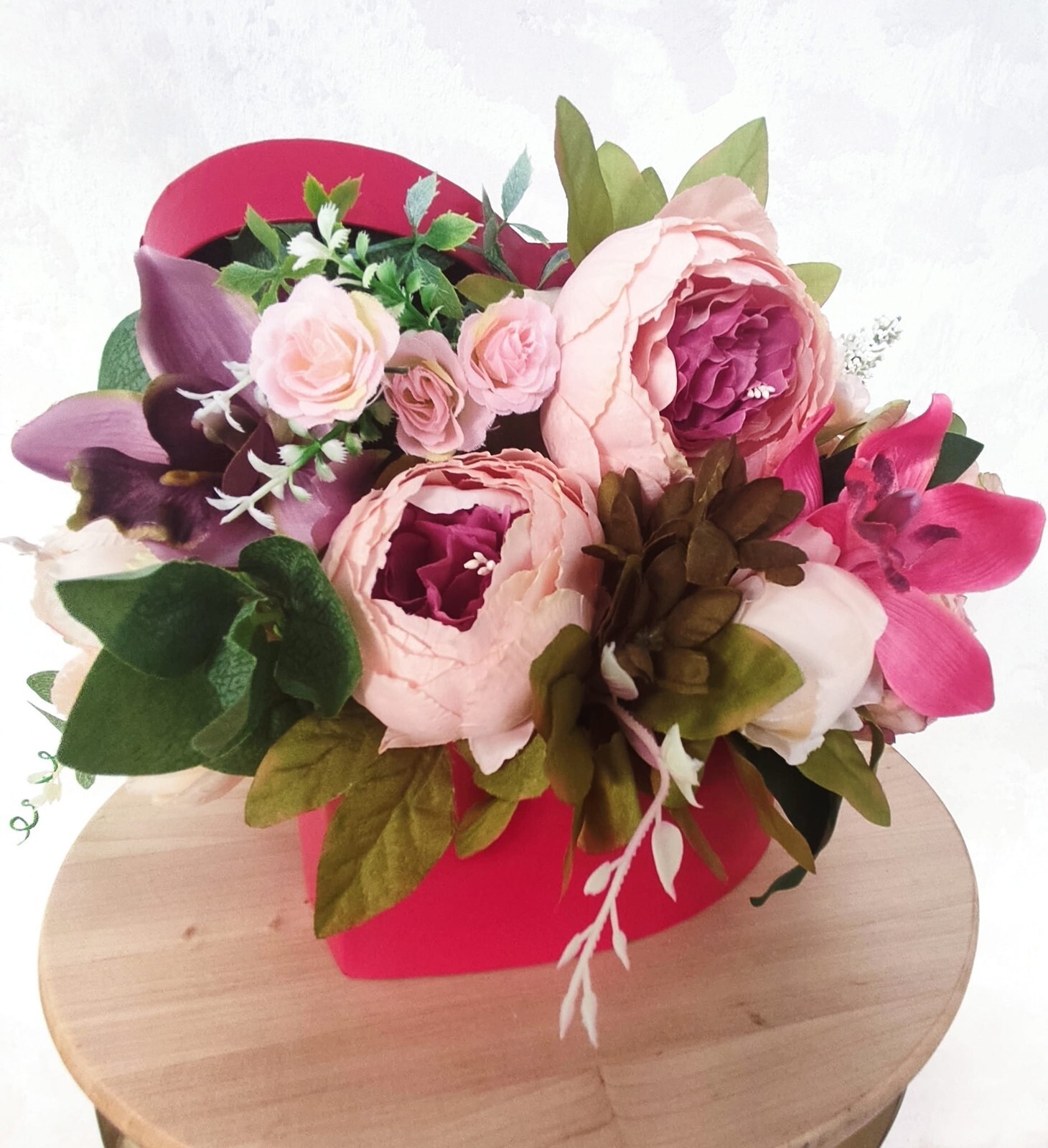 Heart shaped flower box Artificial flower 13.8″ Flowers Box Birthday Valentine’s