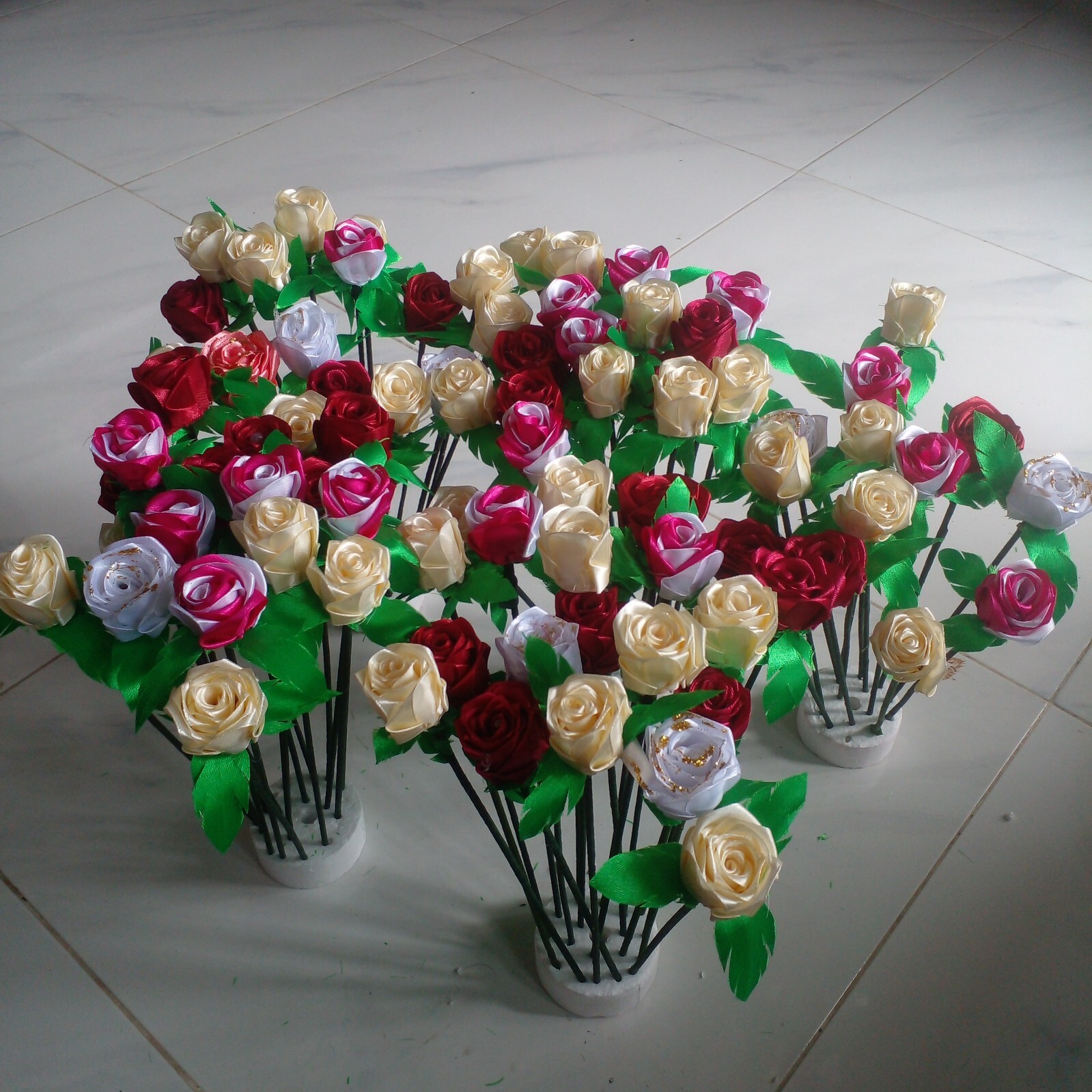 RIBBON ROSE FLOWERS Satin Lot Multicolour DIY Craft Handmade Artificial 5pcs Sti