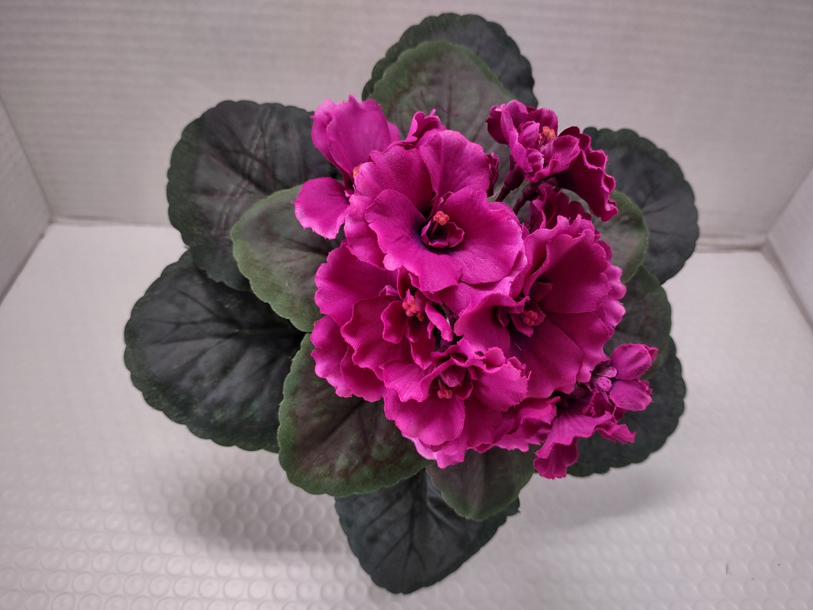 9″ Artificial African violet (Magenta) without pot