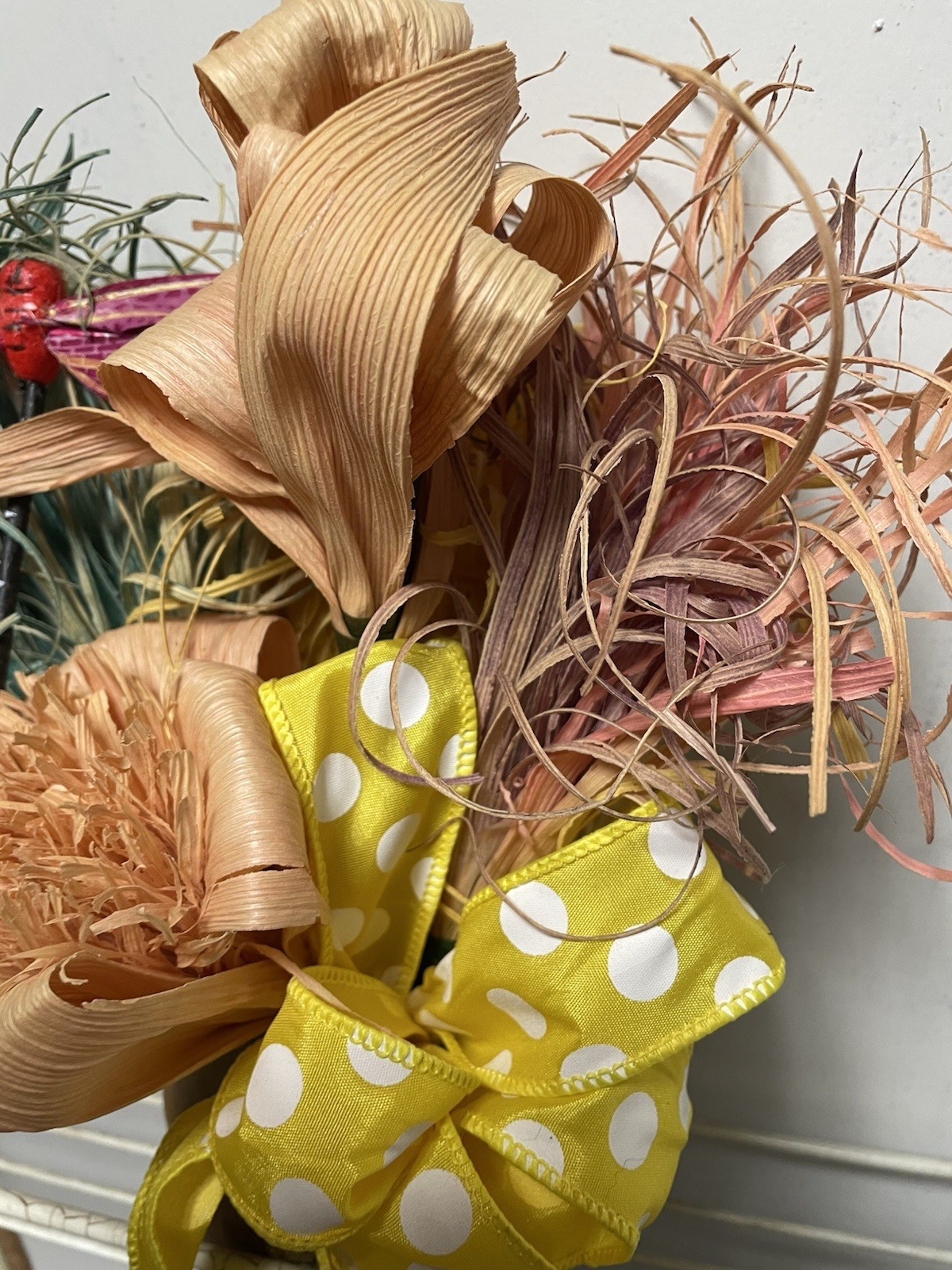 Corn Hucks Flower Arrangements Each Flower Handmade In A Pint Vase With Cover