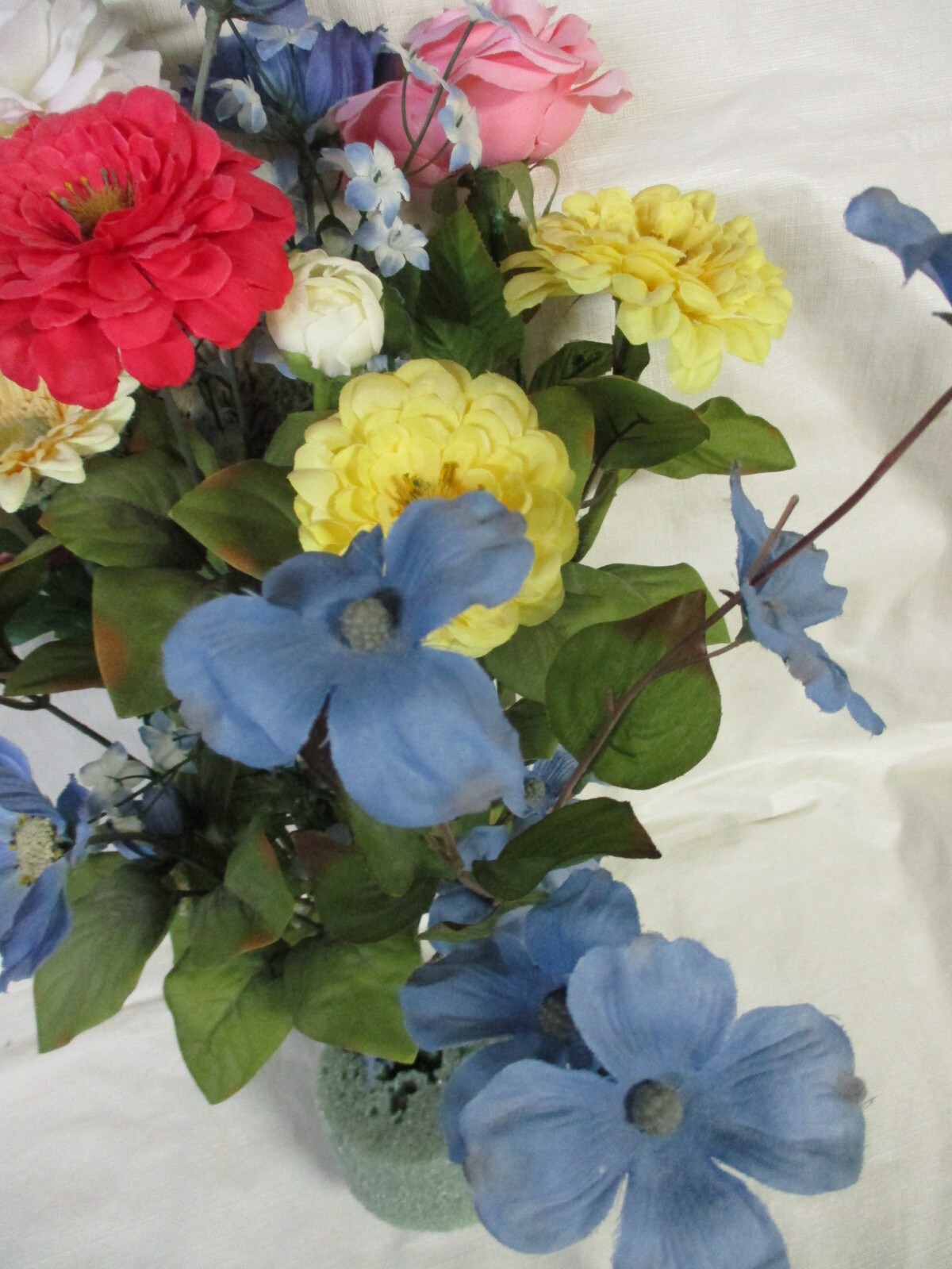 Vintage Mix Lot of Artificial Flowers – 5.5″ to 20″ in Length