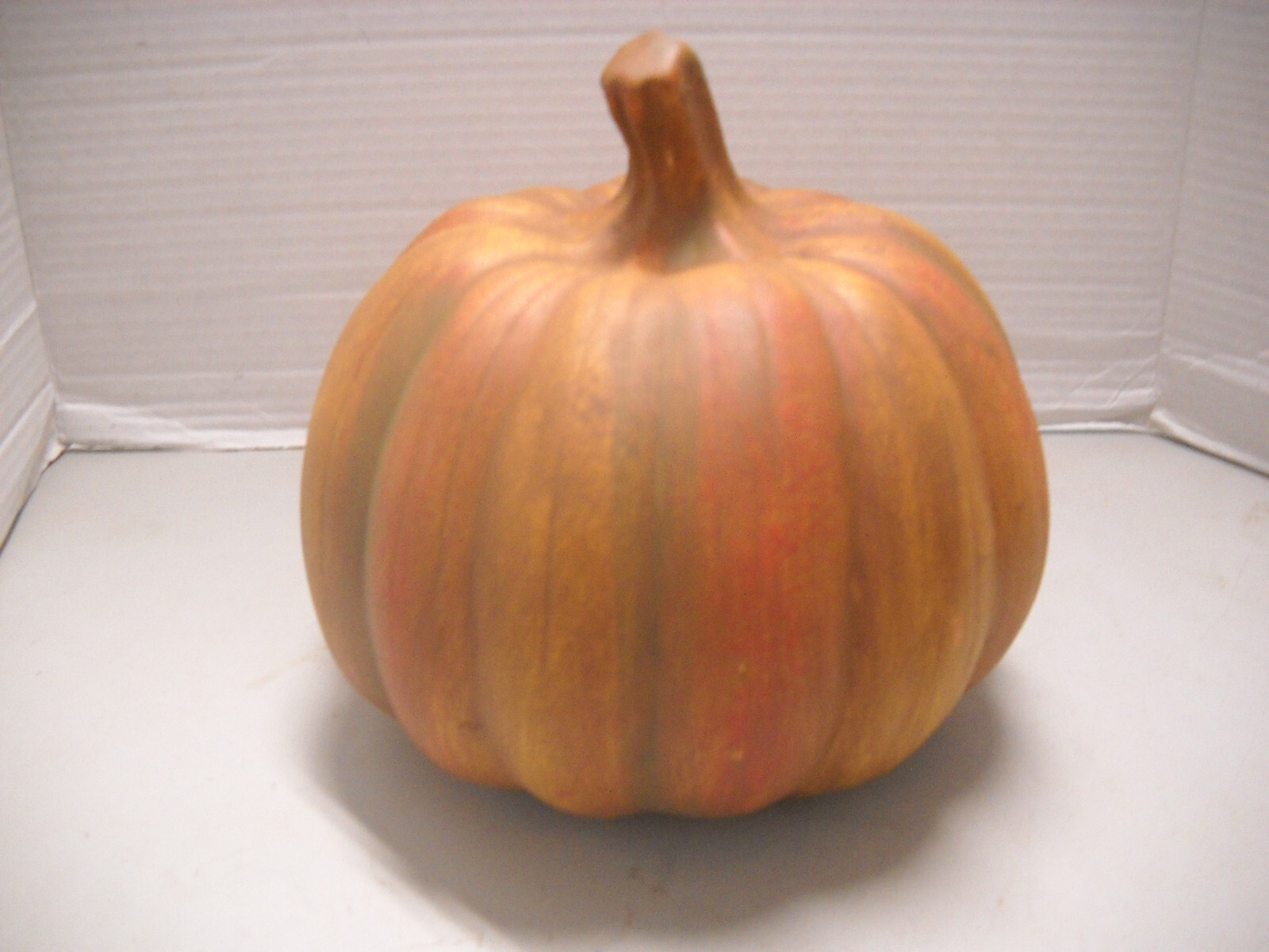 CERAMIC PUMKIN EUROPEAN HOME COLLECTION HOLLOWEEN FALL 8″X 8″