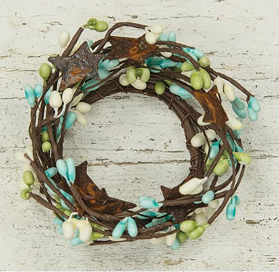Seabreeze Pip Berry with Rusty Tin Stars Candle / Napkin Ring 2″ Inner Diameter