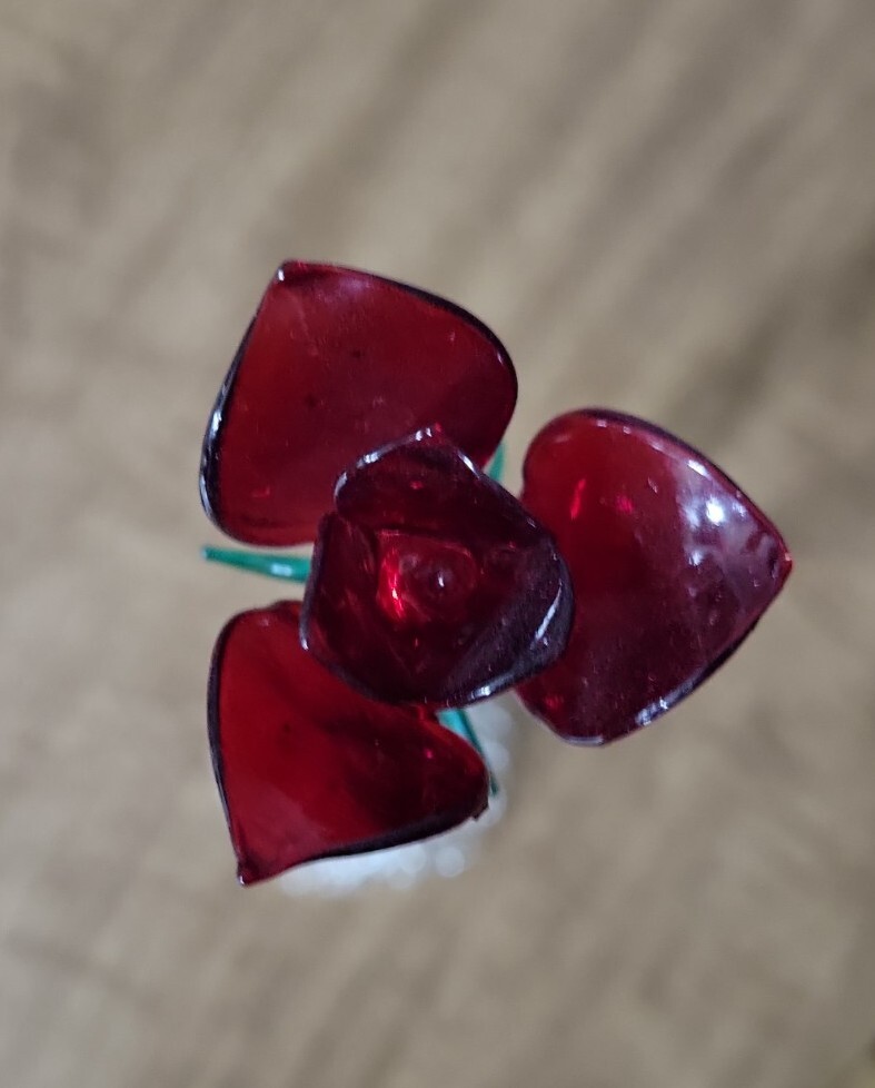 6 3/4” Long Stem 1 Red Rose Crystal and vase VALENTINES DAY