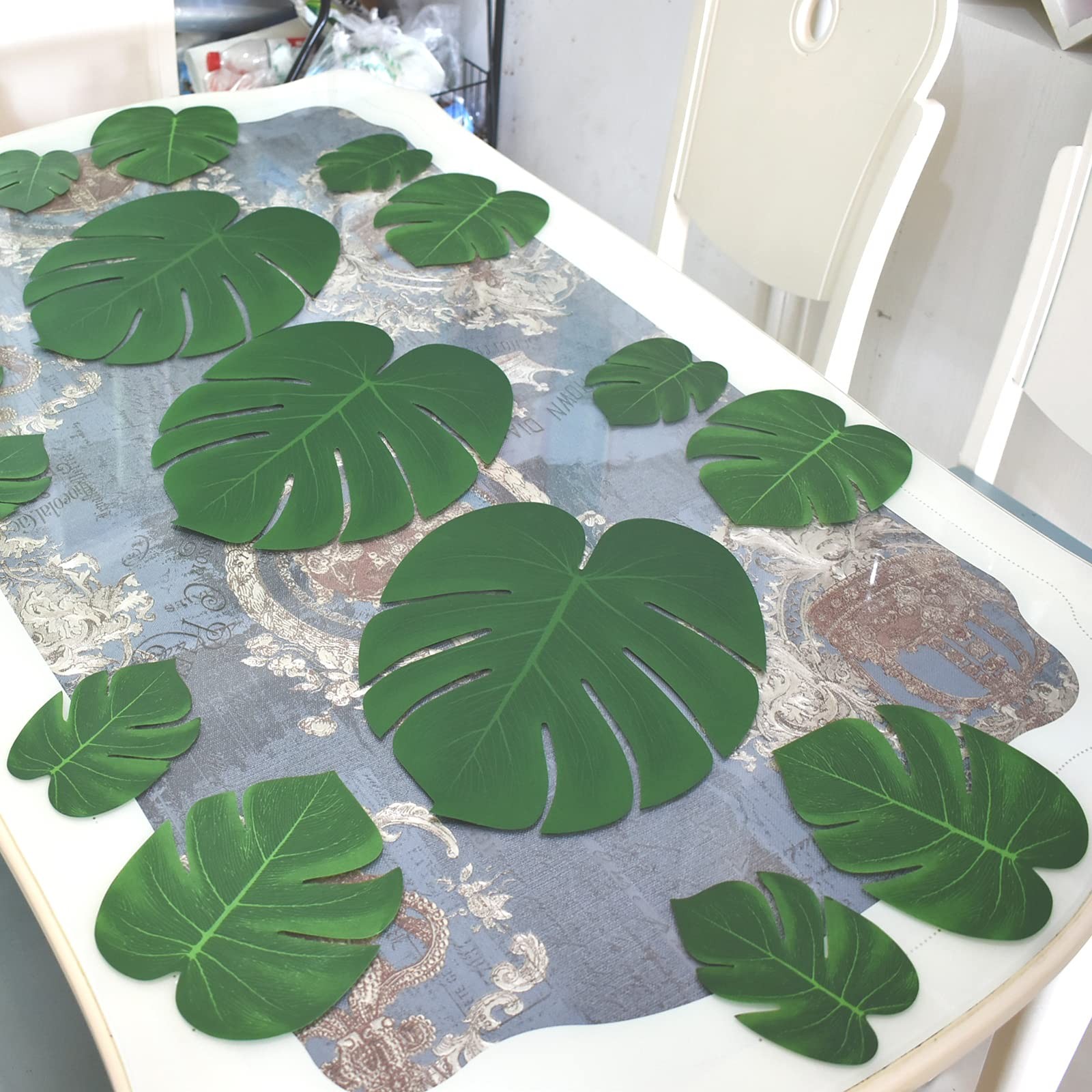30 PCS Tropical Artificial Palm Leaves Monstera Party Decoration