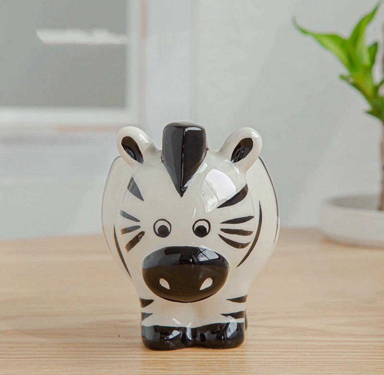 Zebra Cute Baby Animal Ceramic Succulent Flower Air plant Holder Pot- New