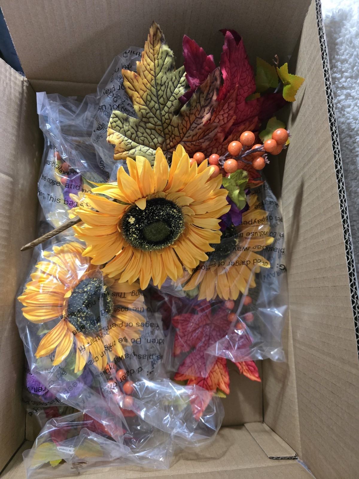 Valerie Parr Hill S/4 Sunflower, Berry, Hydrangea Picks. NIB. SOLD OUT.
