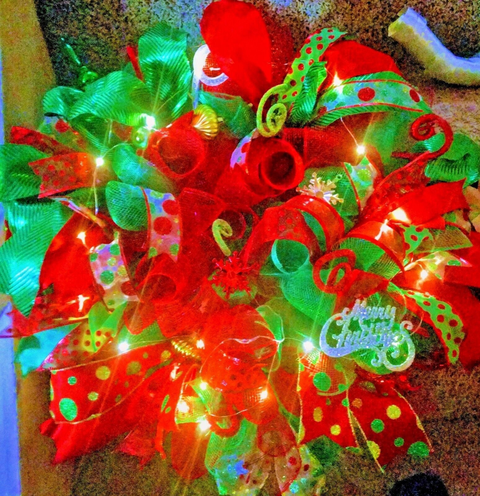 Handmade Christmas Wreath with Lights, 24″ Deco Mesh, Red/Green Door Decor