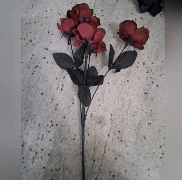 NIP Bundle Of 12 Red, Blue & Purple Faux Rose Bouquets!