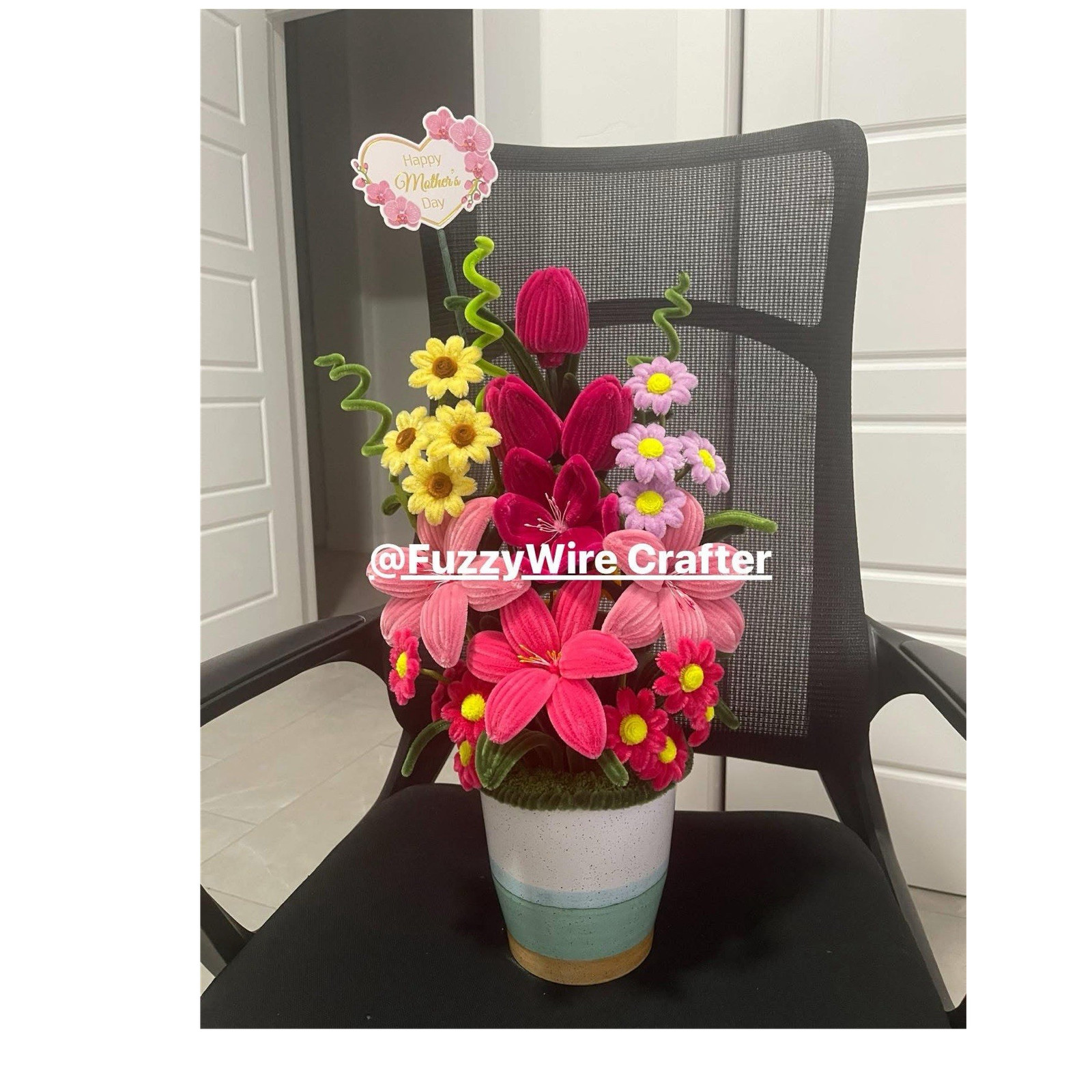 10 pcs/ $34.95 each FuzzyWire -Daisy Gerbera Lily Pot & Wrapped Bouquet