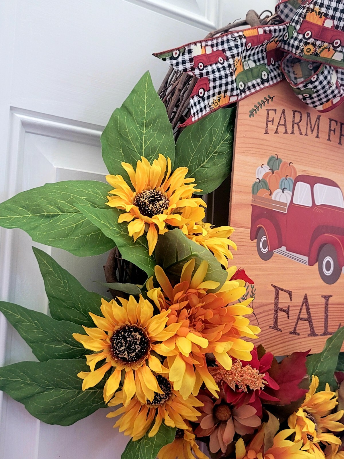 18×18 door wreath perfect for indoor or outdoor of any home, business and school