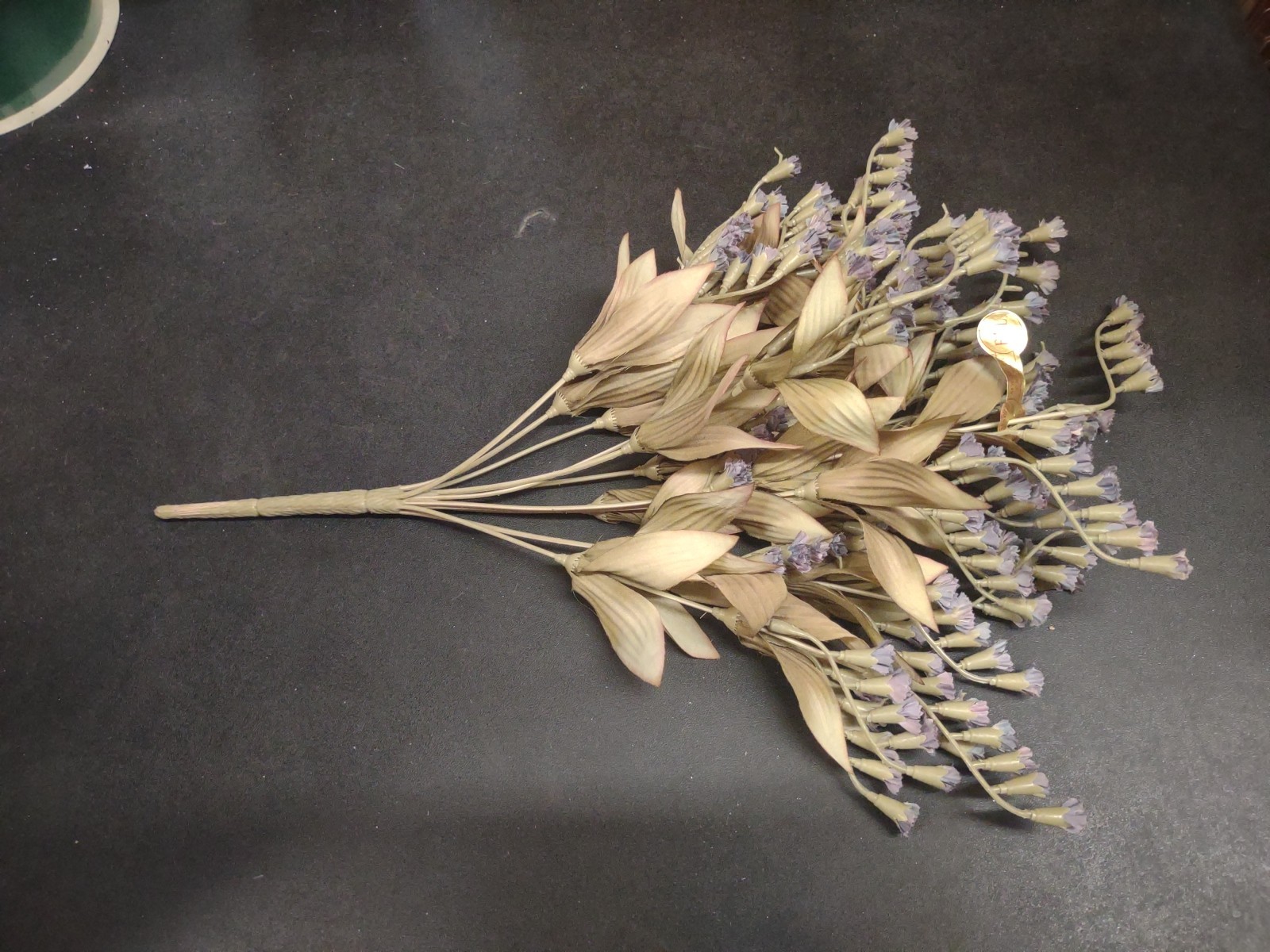 18″ Dried-Look Silk Statice Bush 11 Stems Lavender Blue, Papery Dry Fall Foliage
