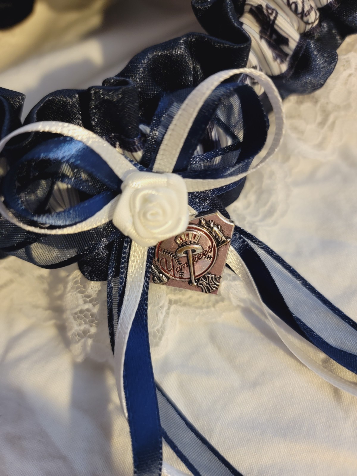 SET Bridal Wedding Bouquet Rhinestone Throw Toss Crystal Satin PLUS Flower Girl