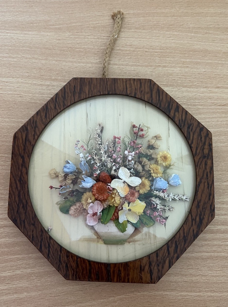Vintage Wooden Octagonal Dried Flowers In Frame With Glass 17cm