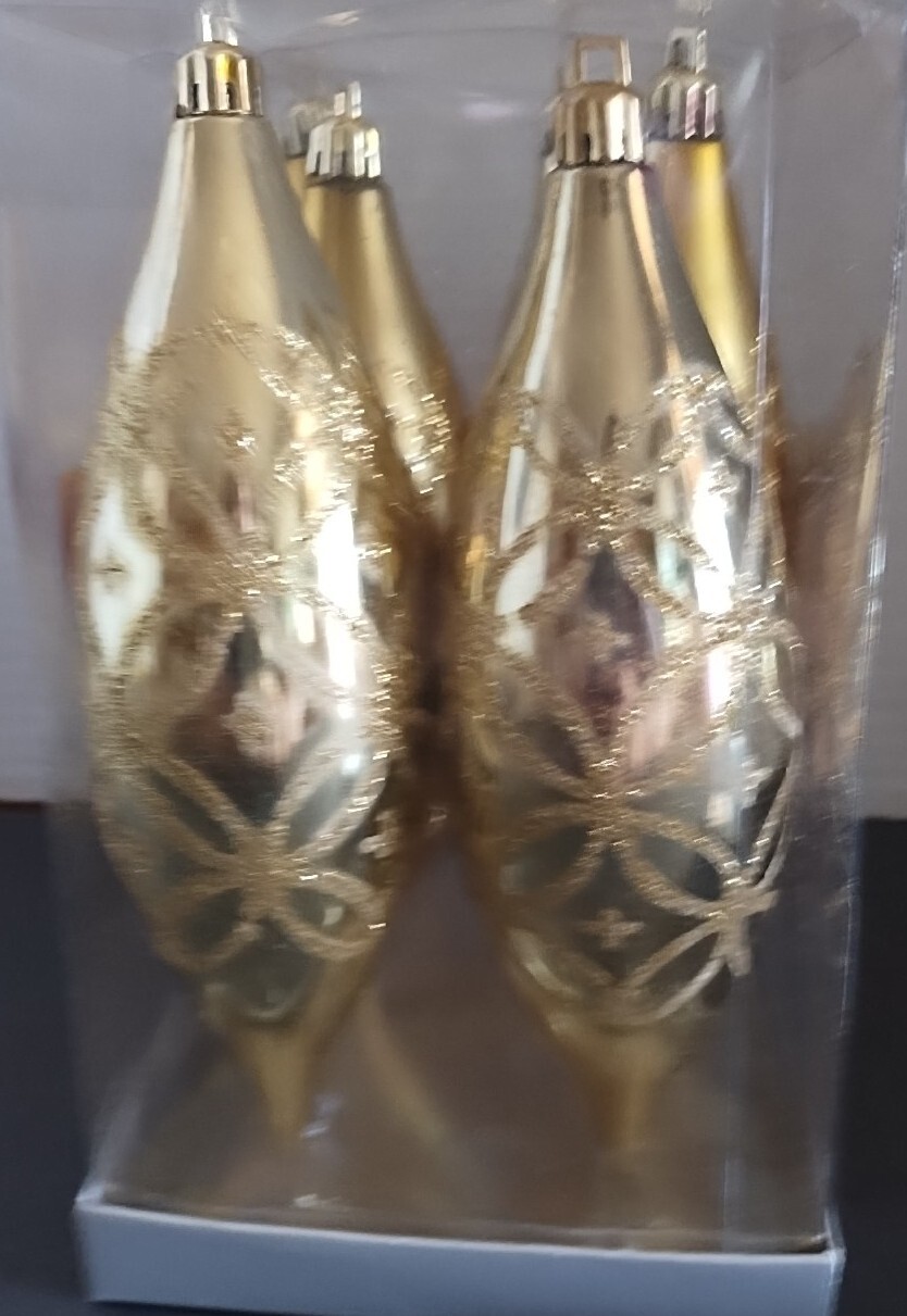 Holiday Living Set Of 6 Gold Christmas Tree Holiday Ornaments Shatter Resistant