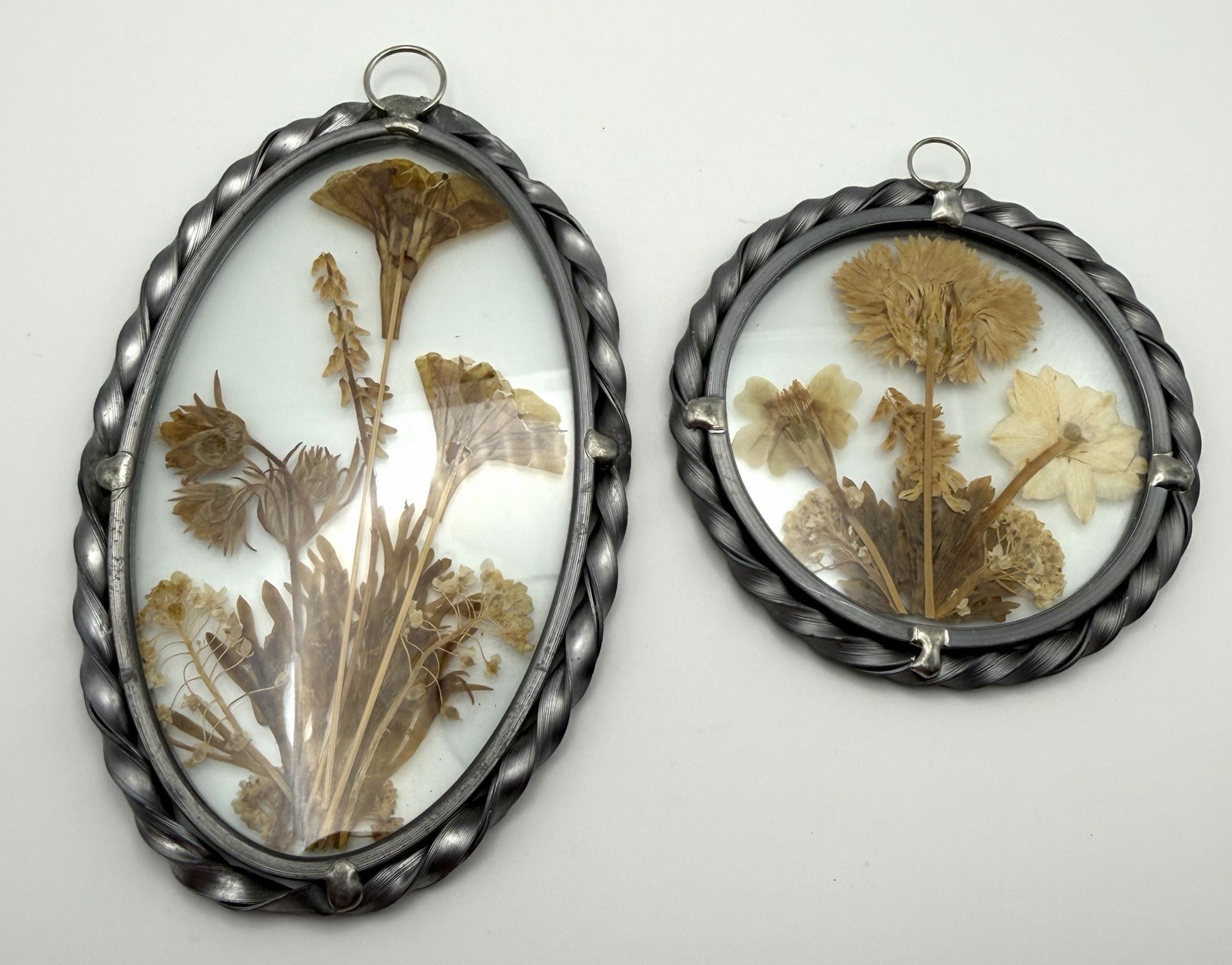 Vintage suncatcher | set of 2 pressed flower arrangements in pewter frames